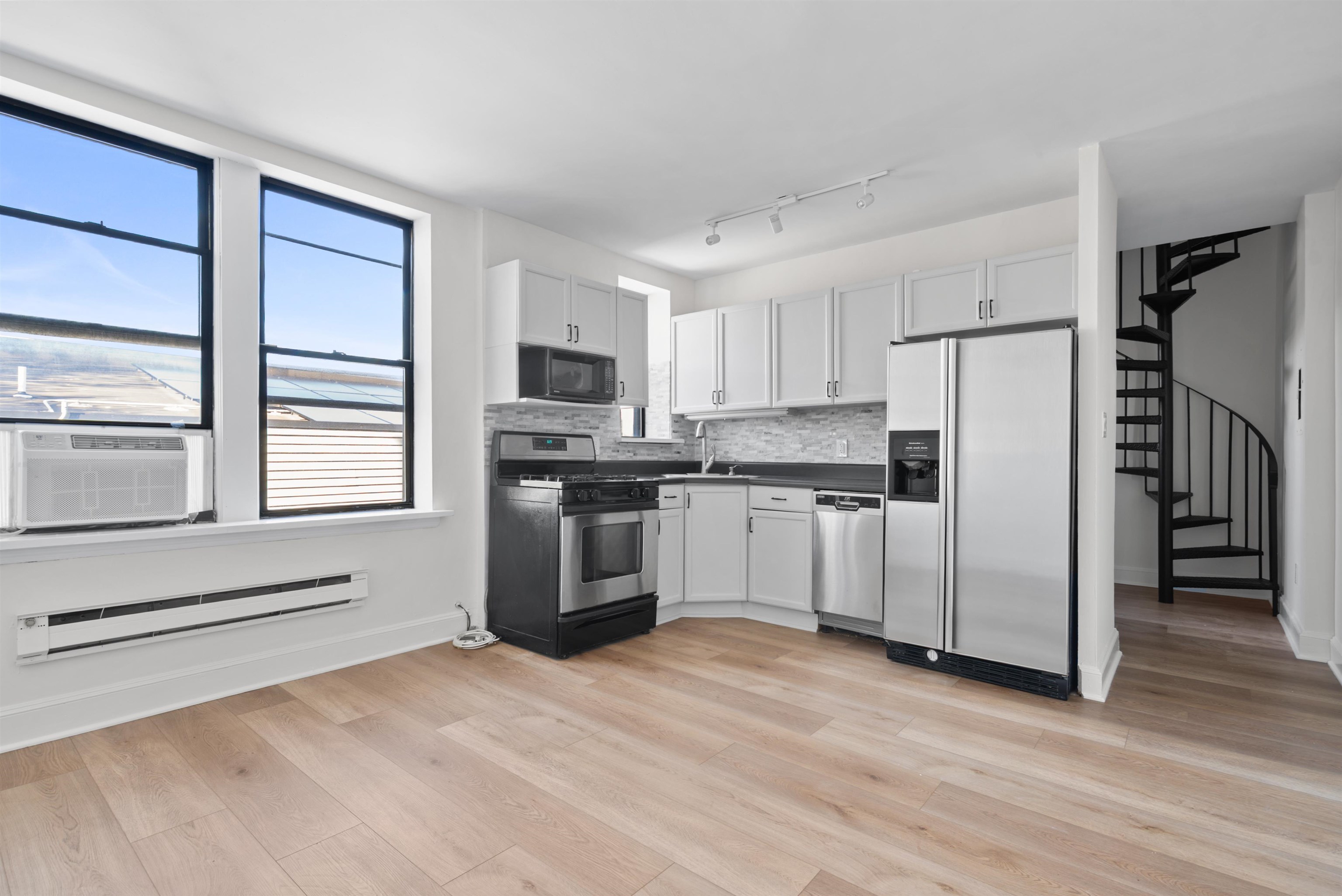 164 OGDEN AVE #405