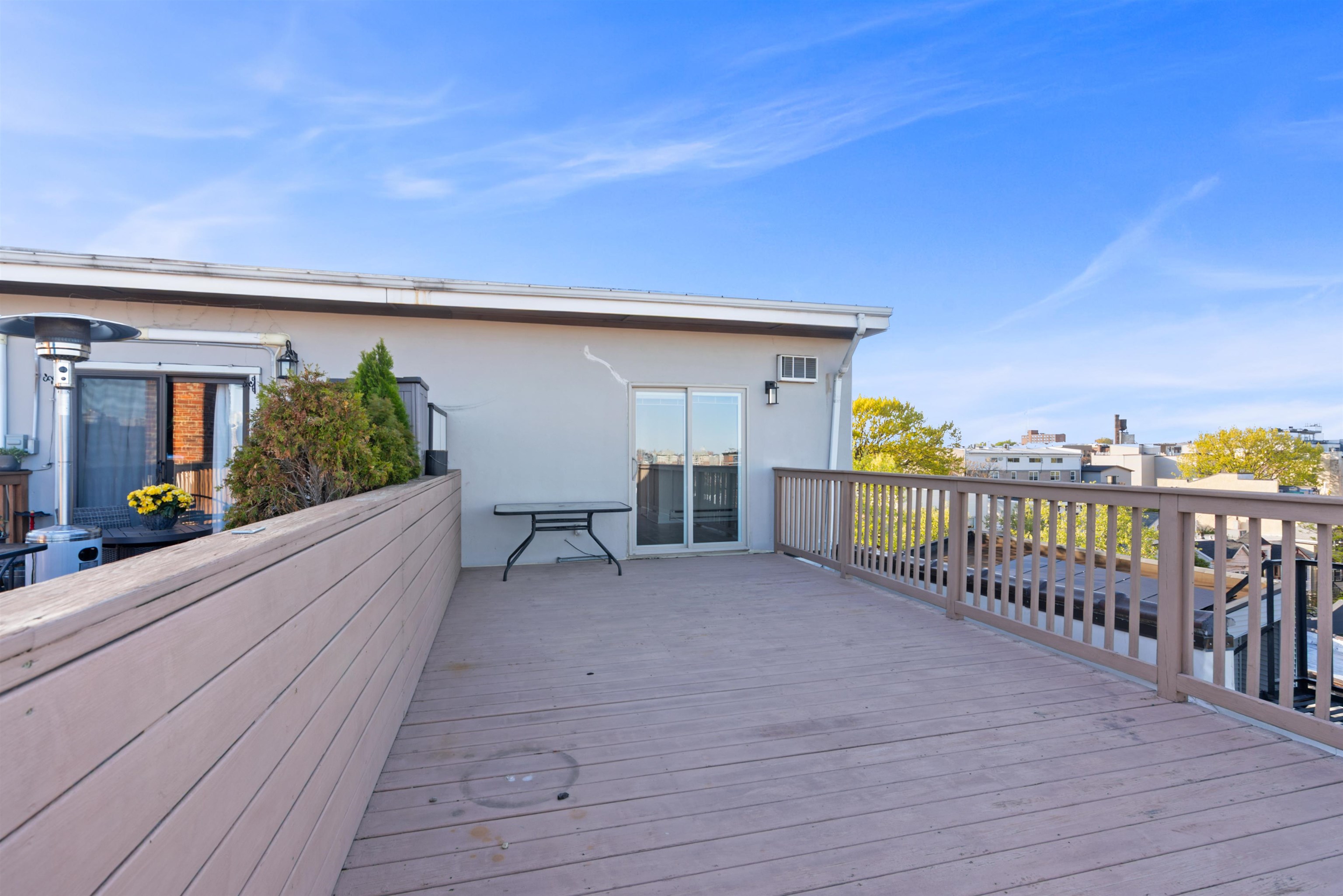 164 OGDEN AVE #405