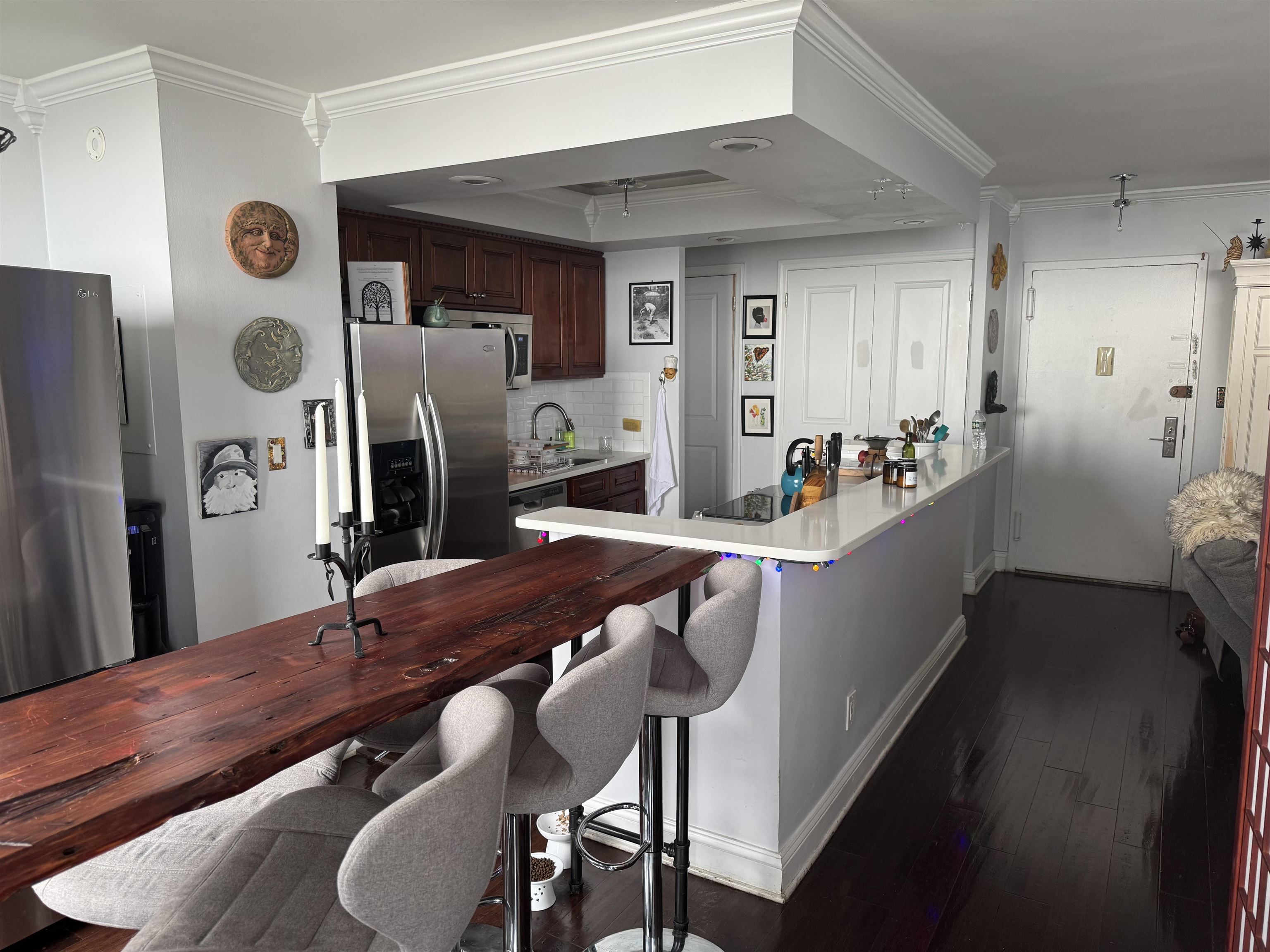 100 MANHATTAN AVE - Photo 5