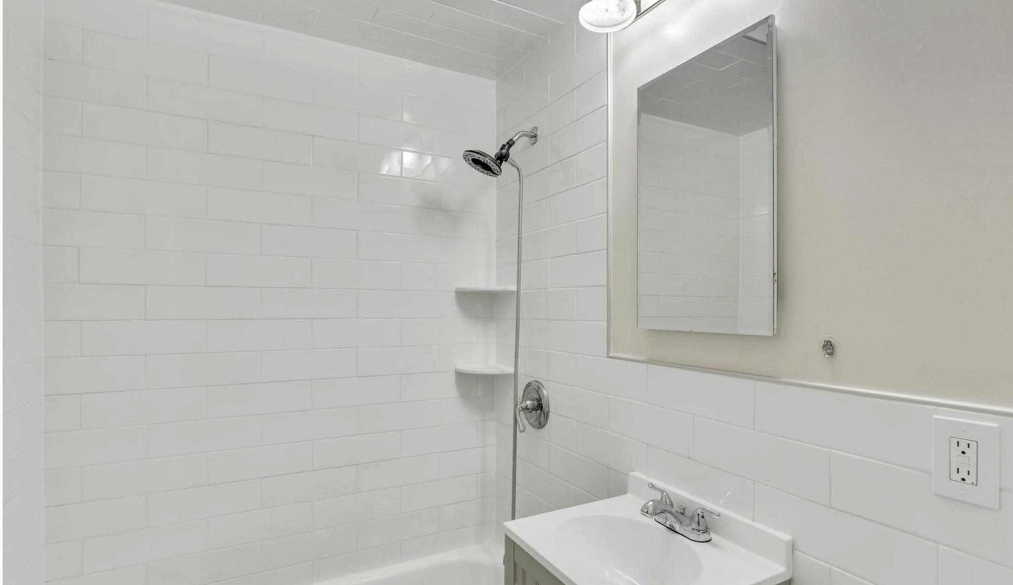 7117 PARK AVE - Photo 3