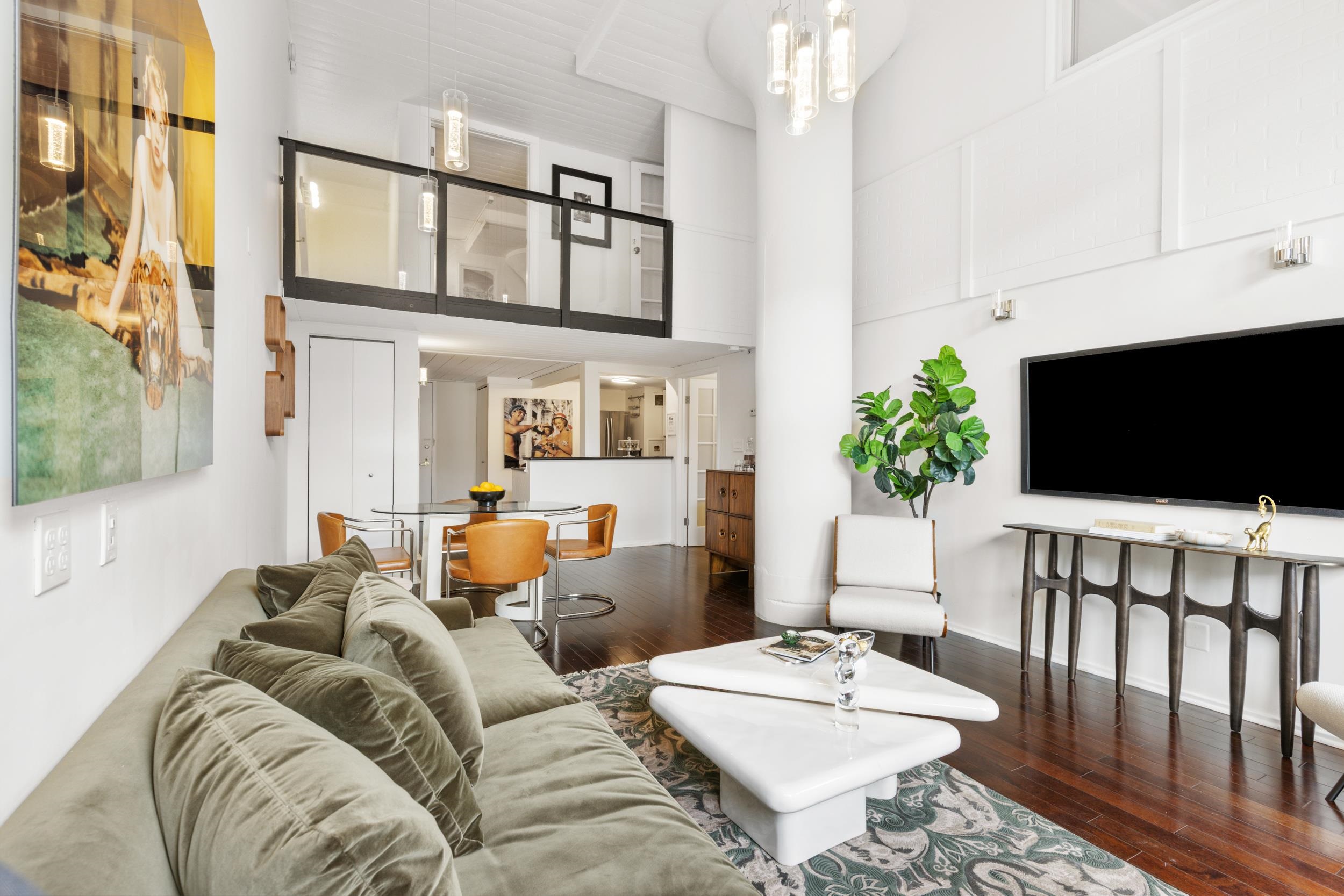 205 10TH ST - Photo 4