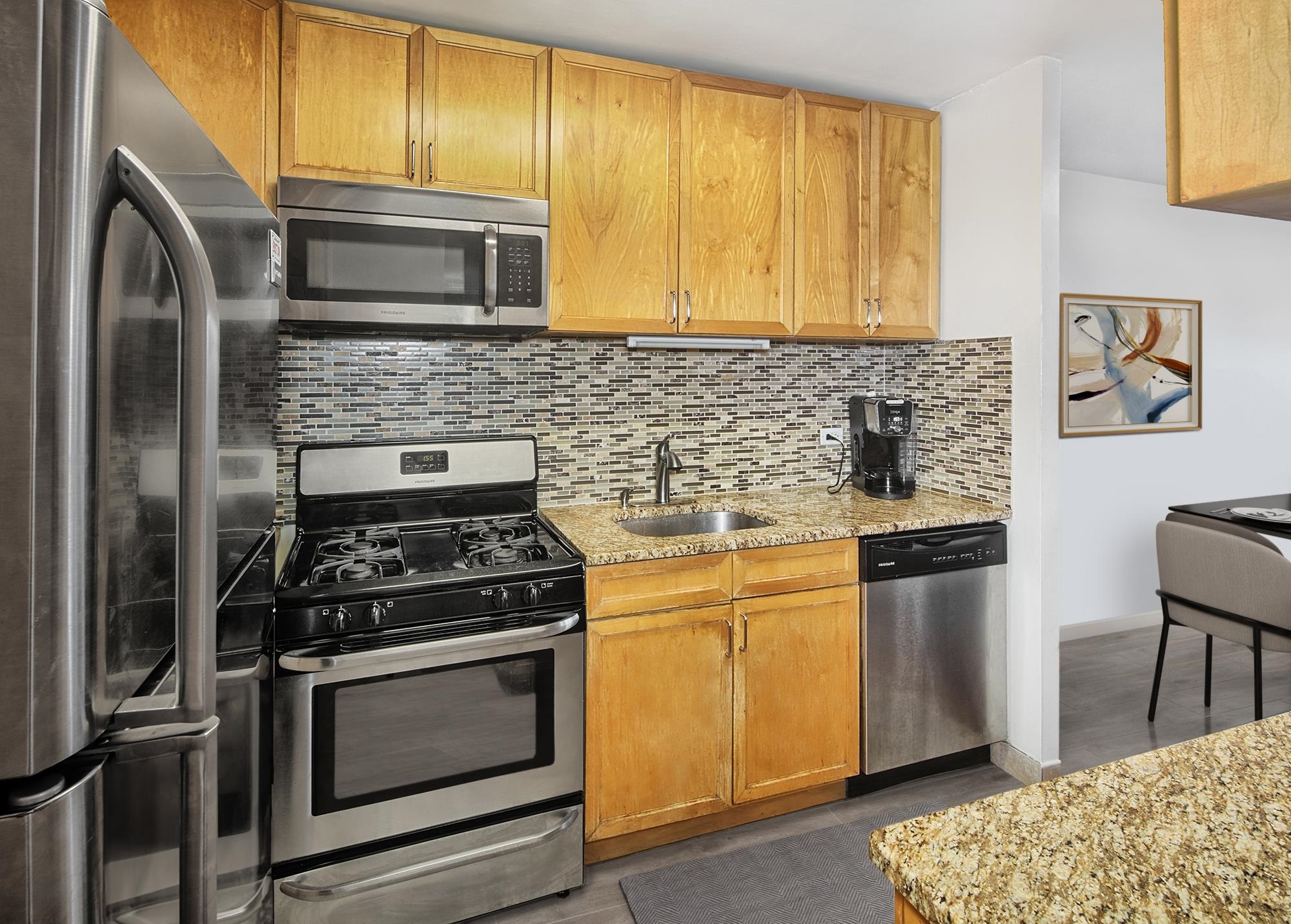 7000 BLVD EAST - Photo 4