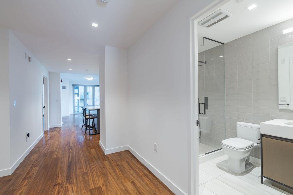 2 SHORE LANE #412