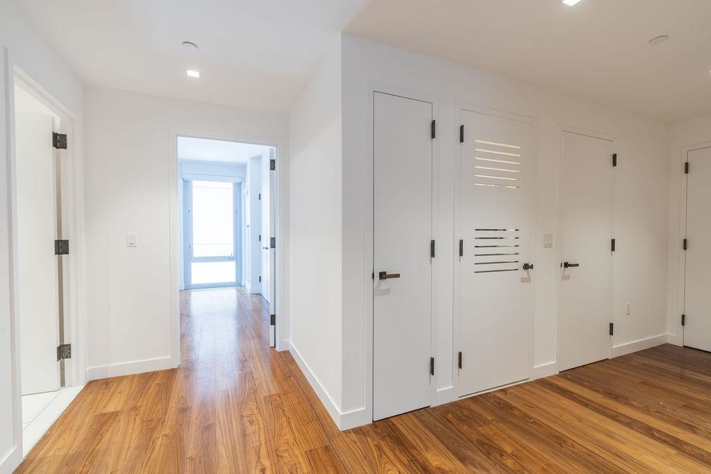 2 SHORE LANE #412