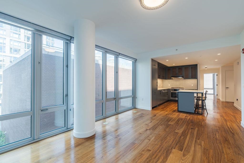2 SHORE LANE #412