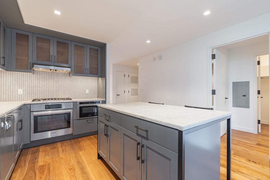2 SHORE LANE #412