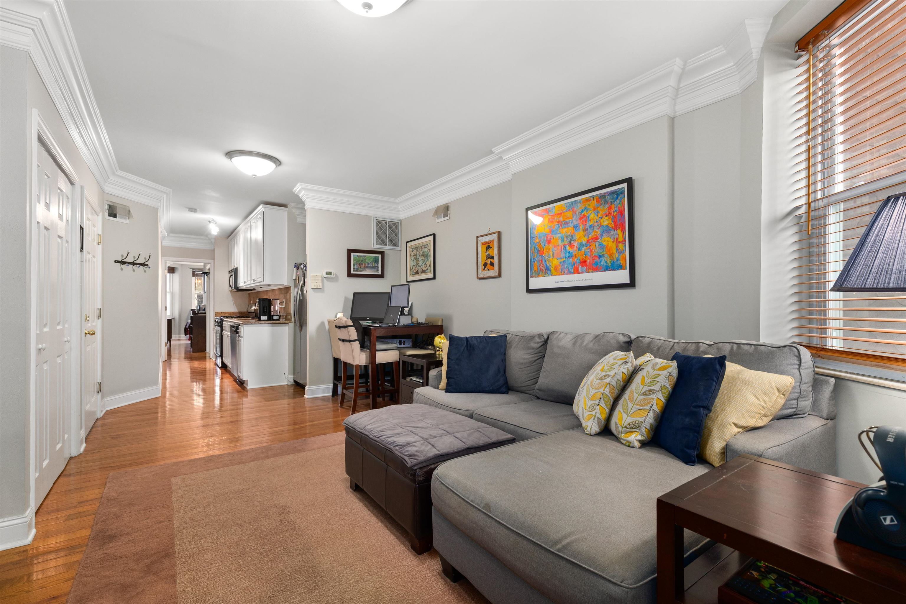 207 OGDEN AVE - Photo 1