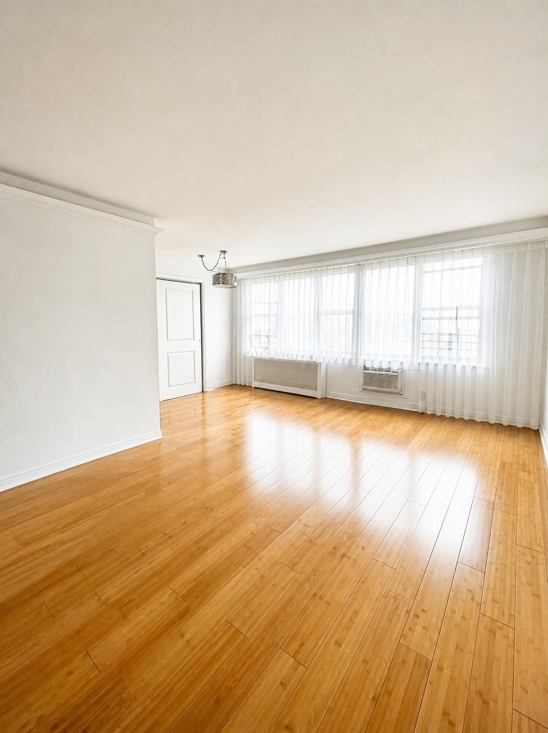500 CENTRAL AVE - Photo 2