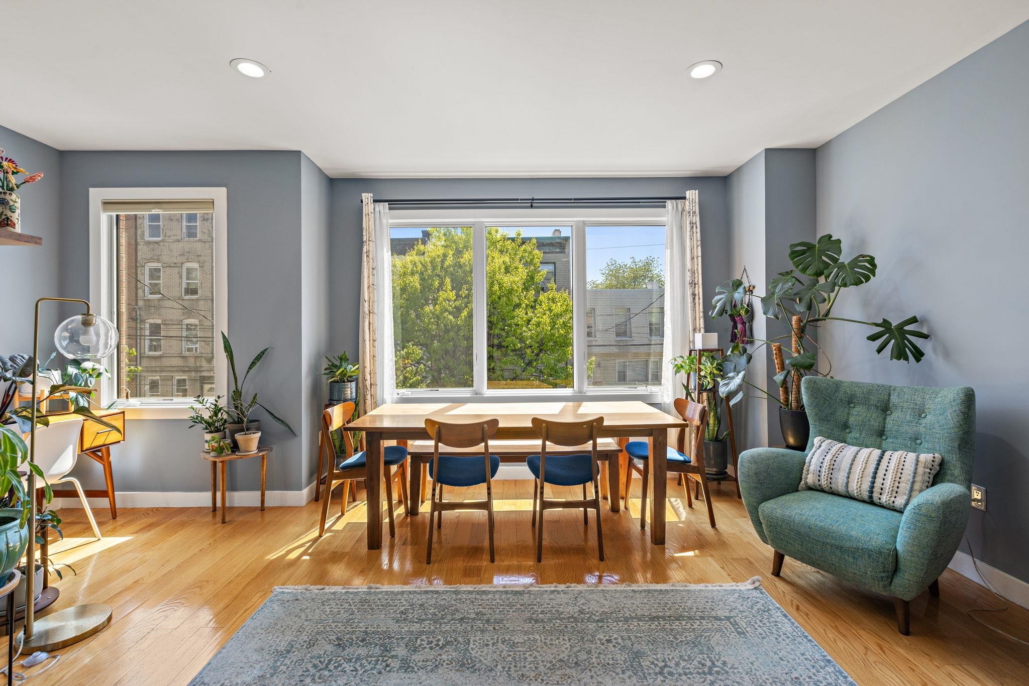 28 ST PAULS AVE - Photo 3