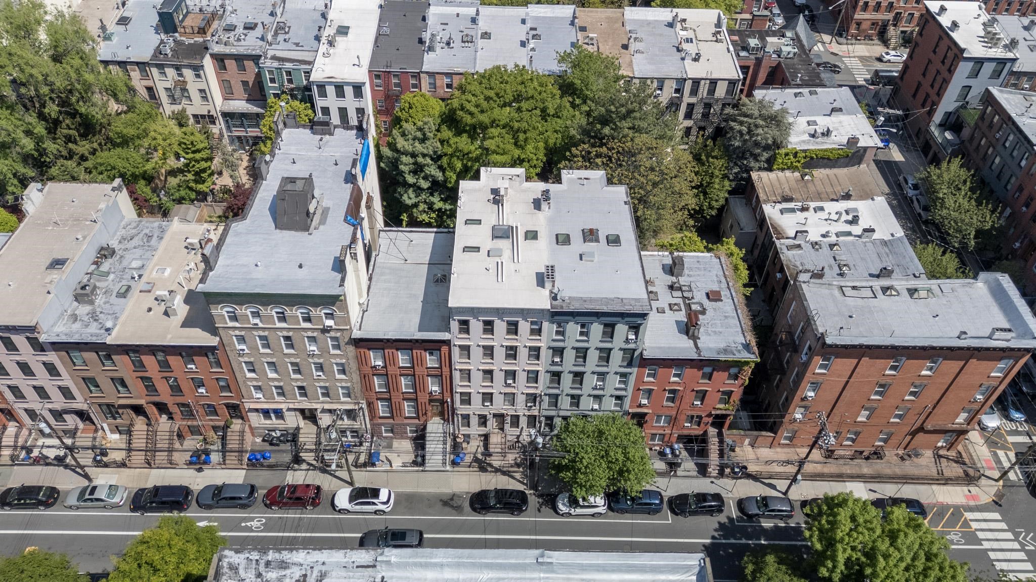 1013 PARK AVE #1L
