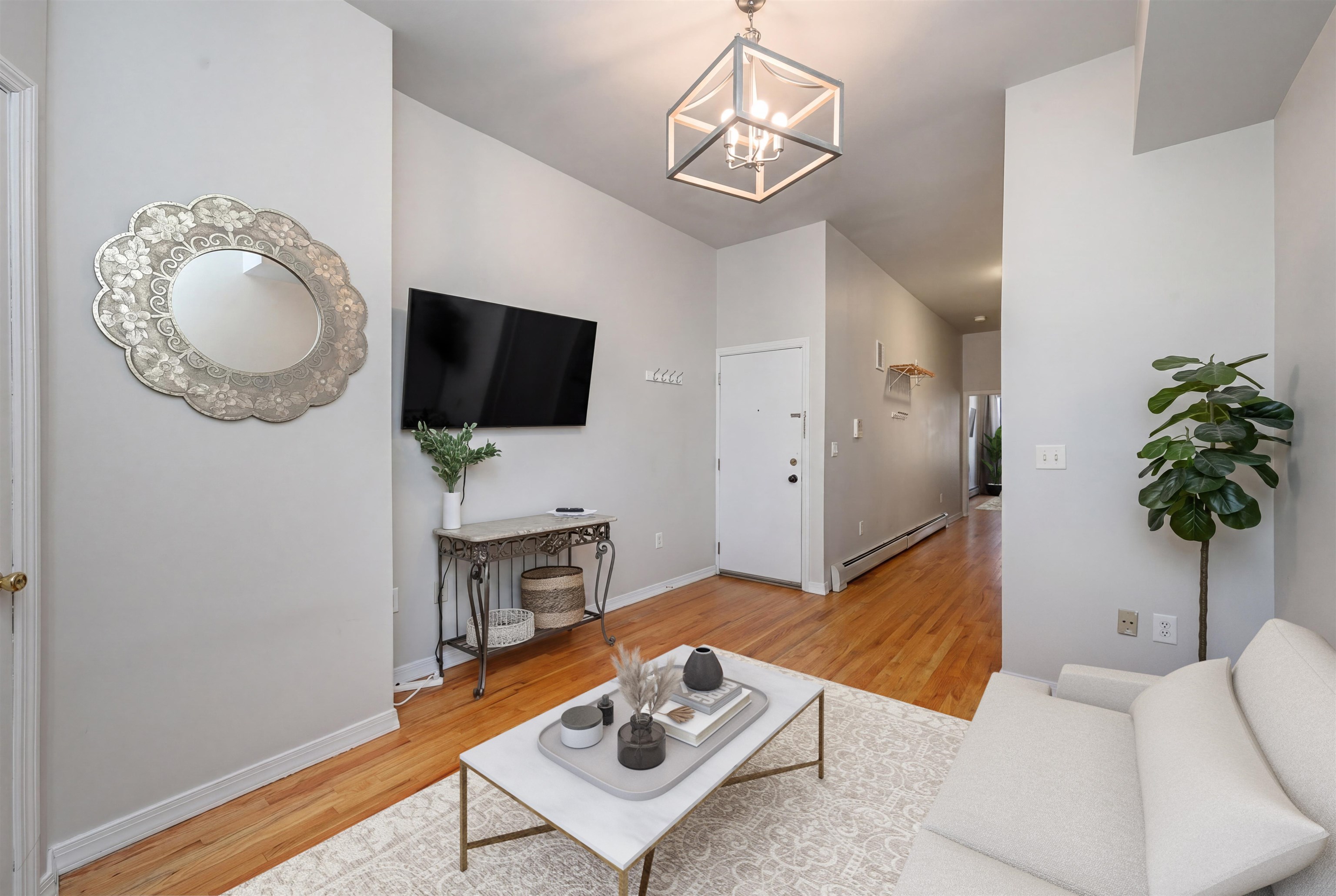 1013 PARK AVE #1L