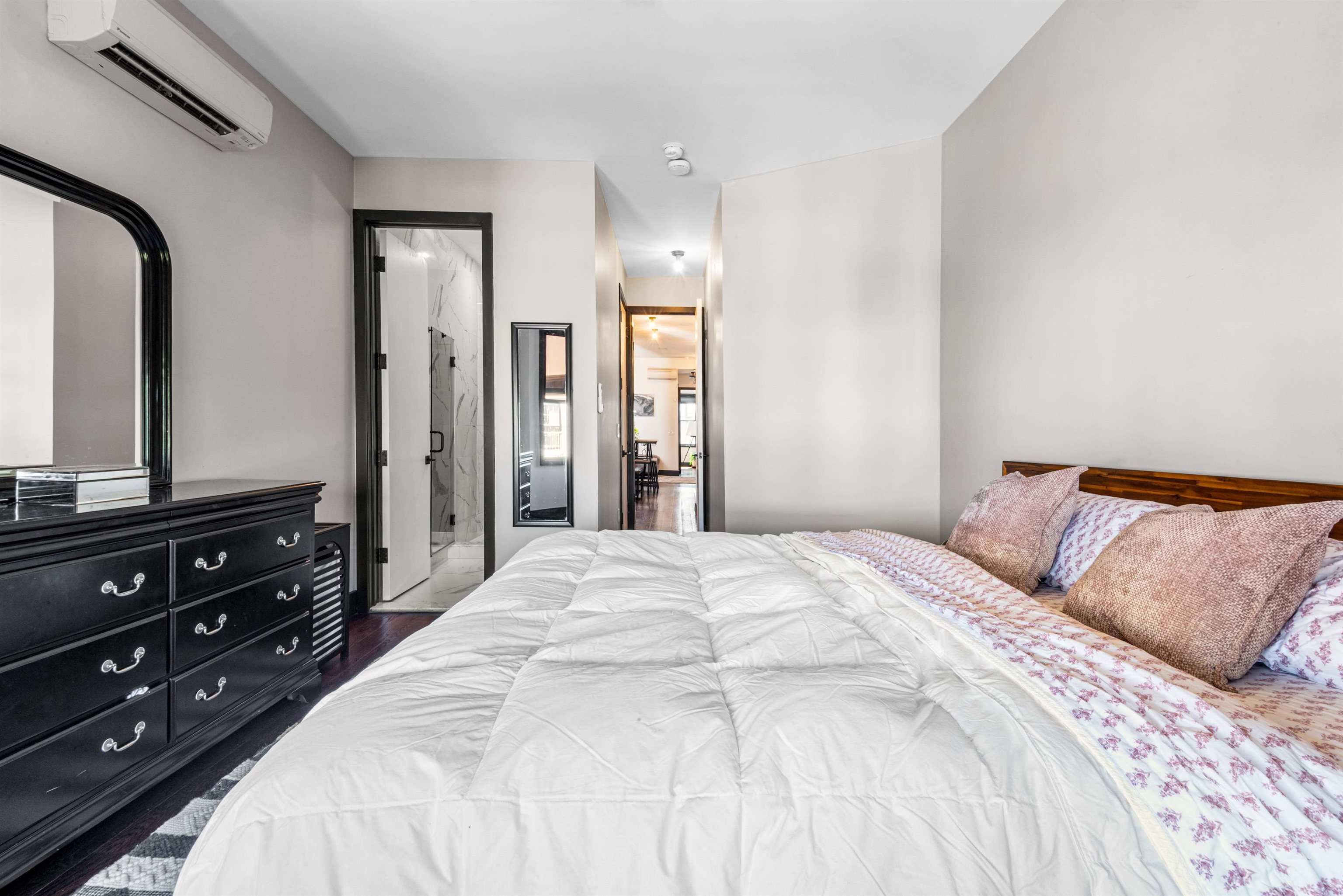43 THORNE ST #3L