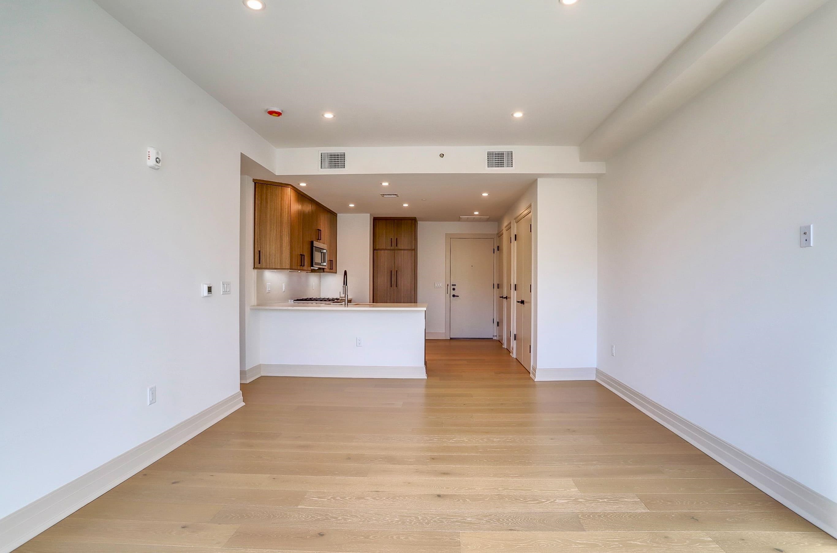 921 MADISON ST #303