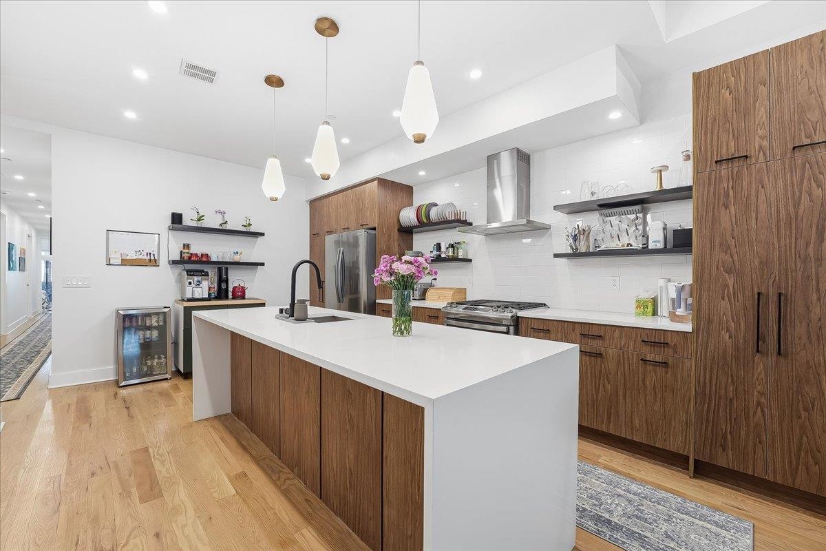 337 PALISADE AVE - Photo 3