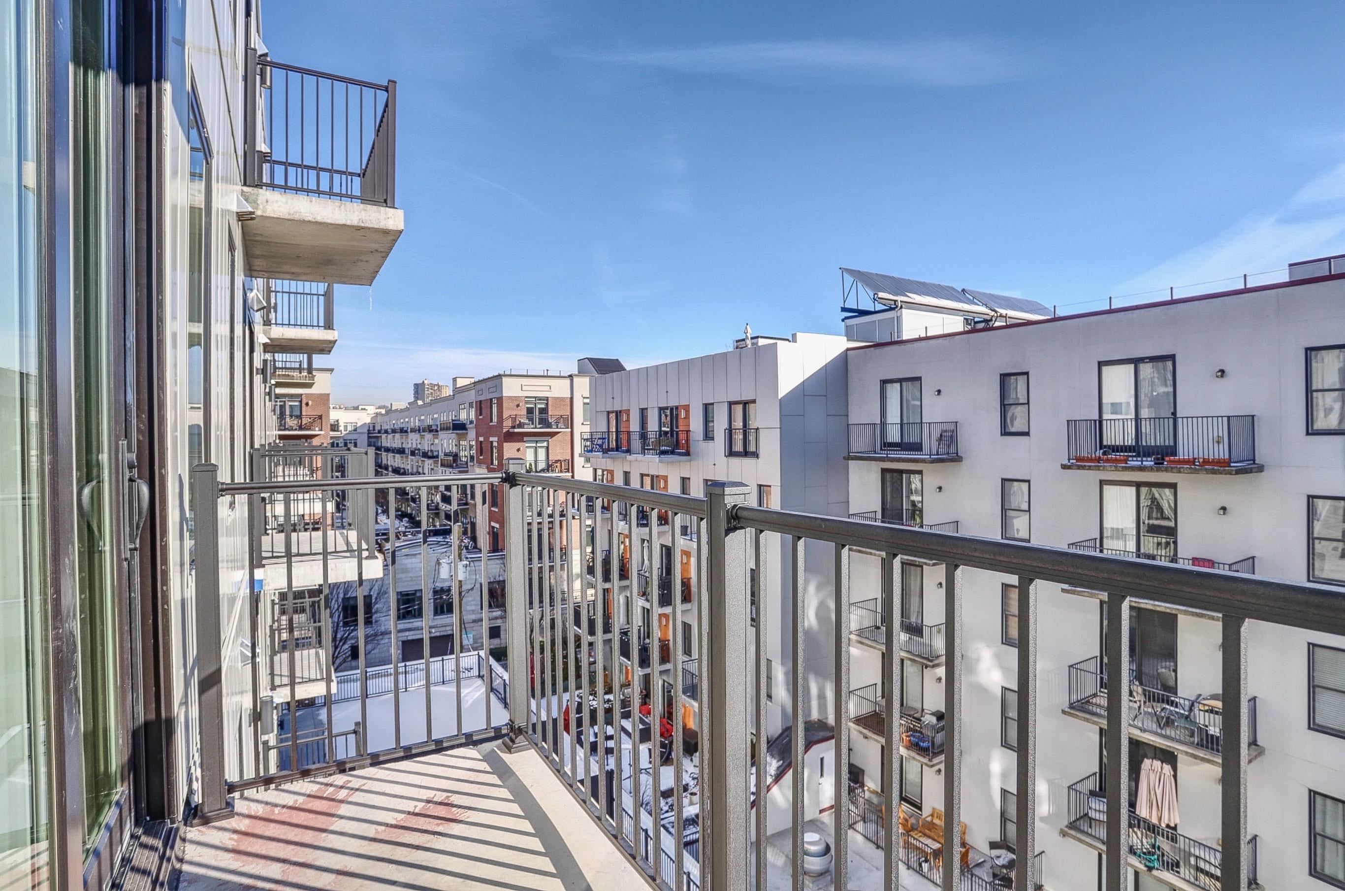 921 MADISON ST #302