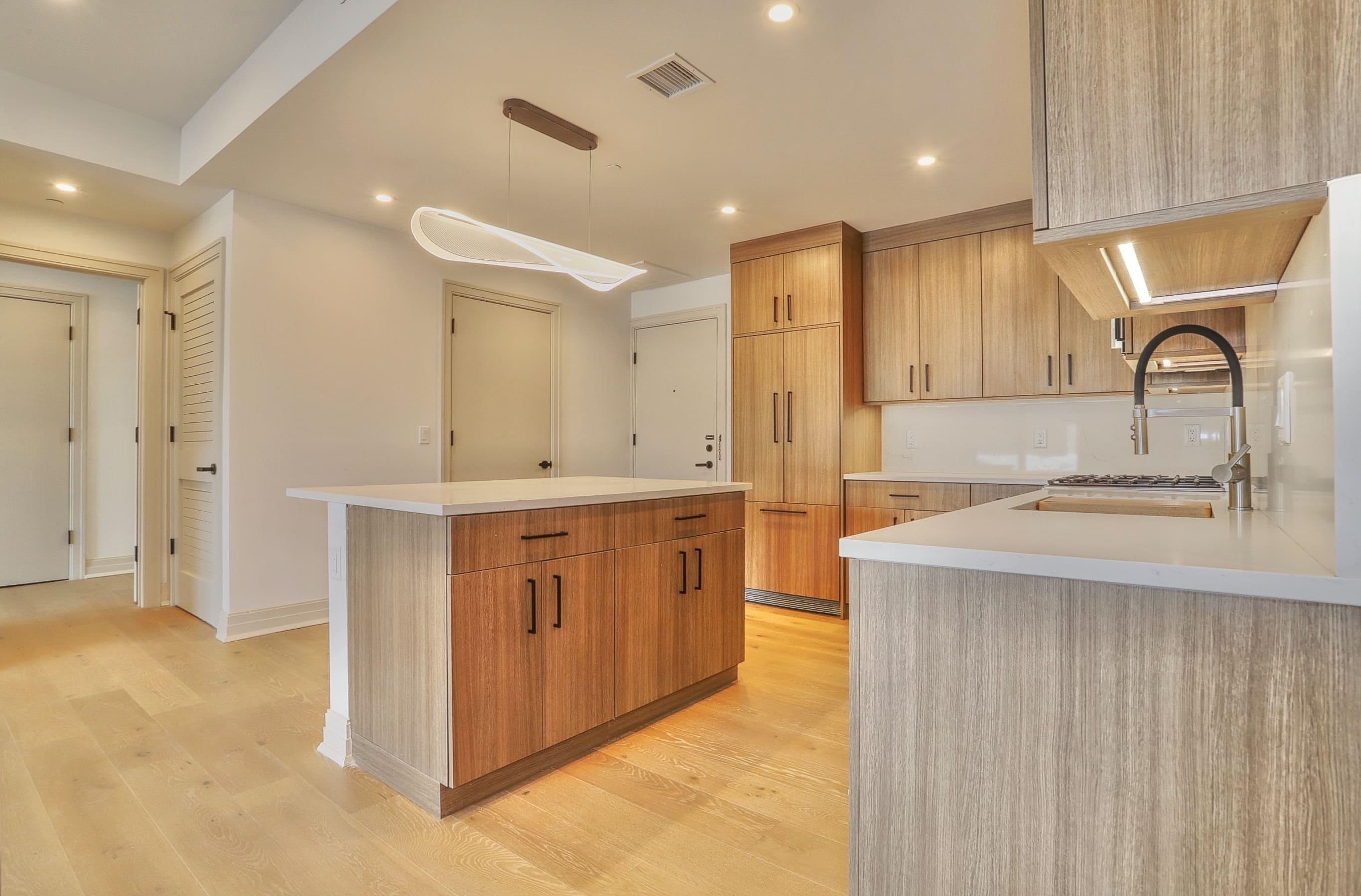 921 MADISON ST - Photo 5