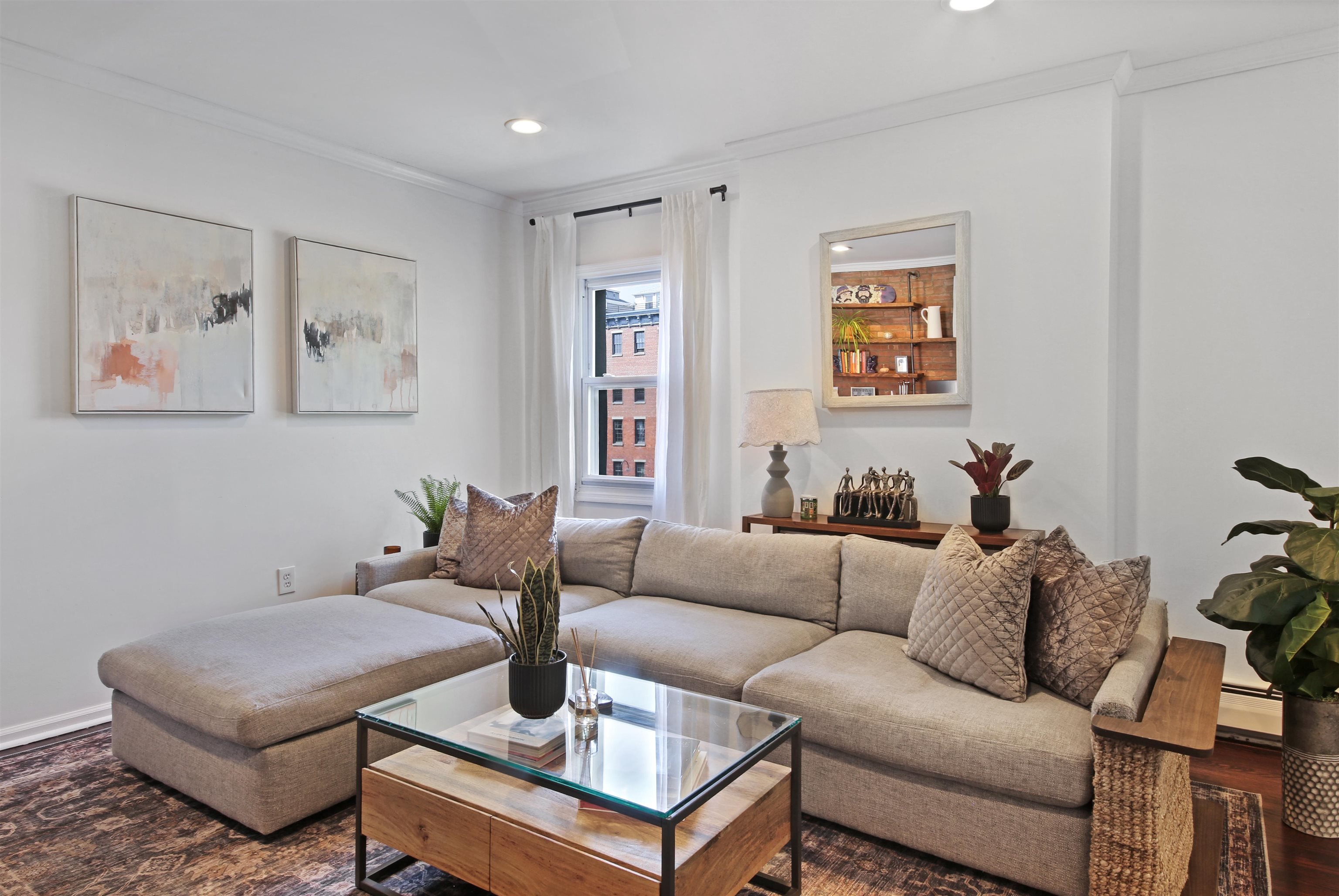 331 VARICK ST #2