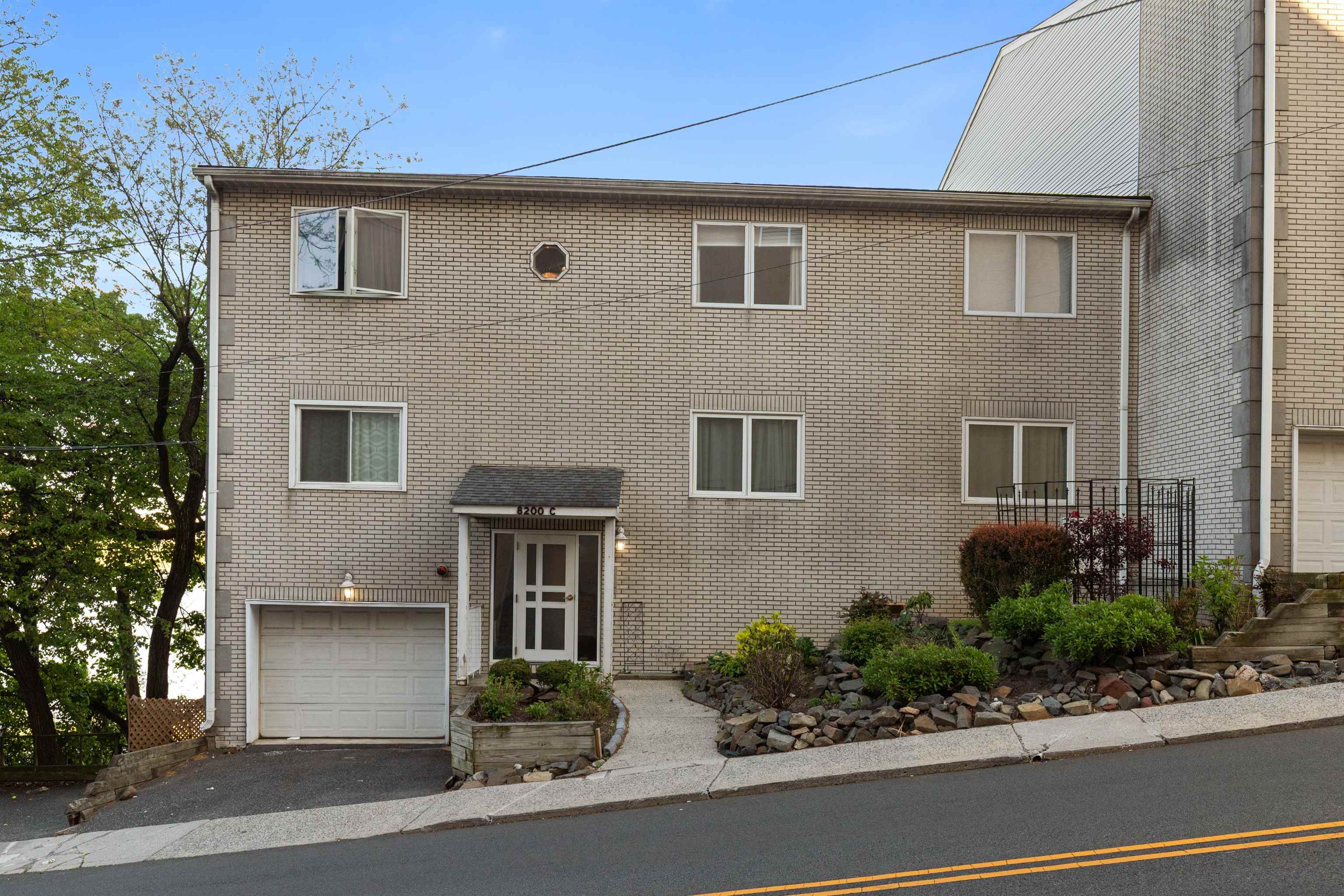 8200C BULLS FERRY RD #10