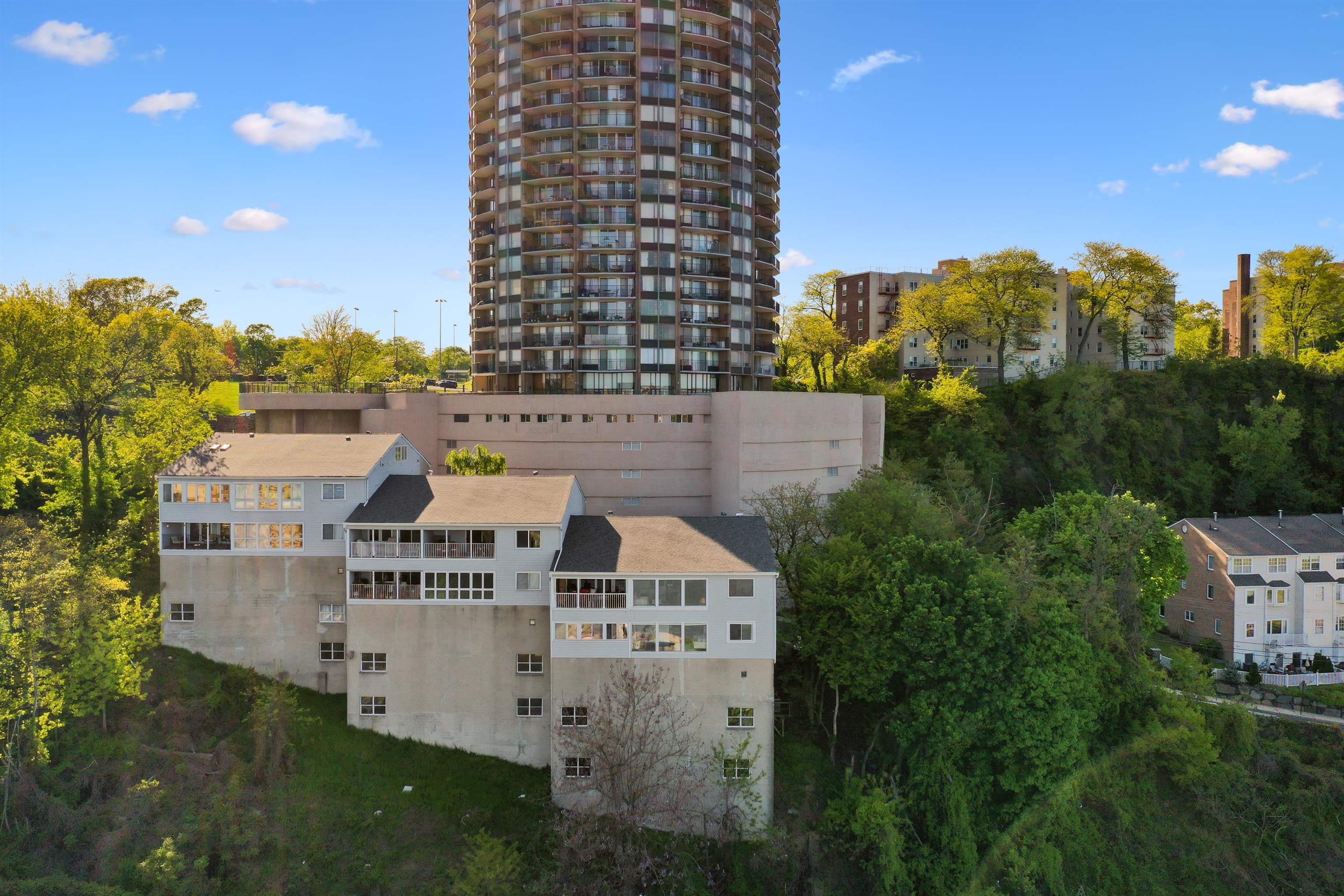 8200C BULLS FERRY RD #10