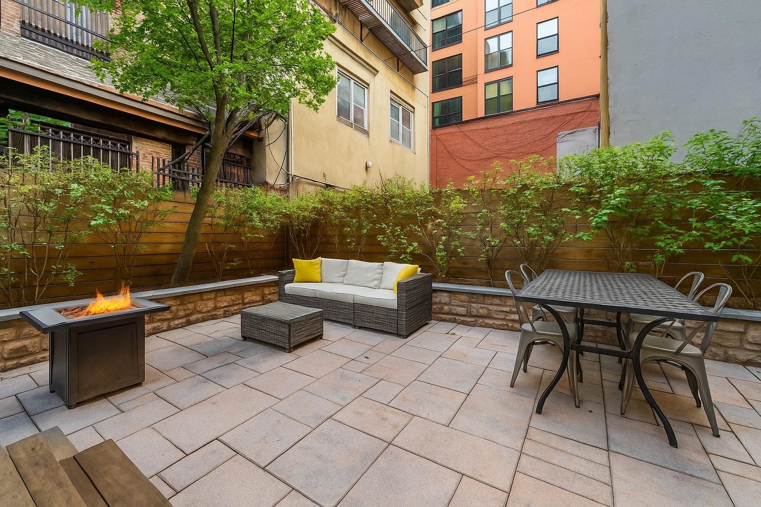 104 YORK ST #2B