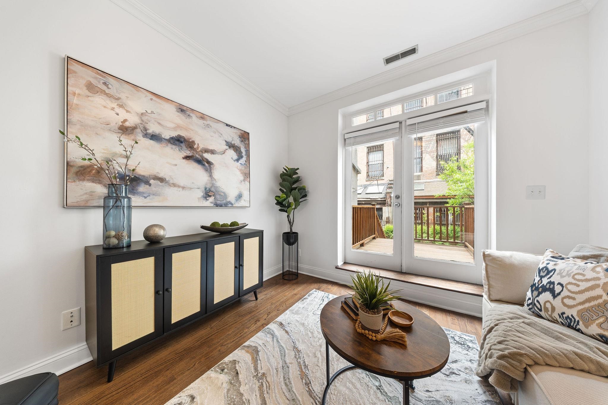 104 YORK ST #2B