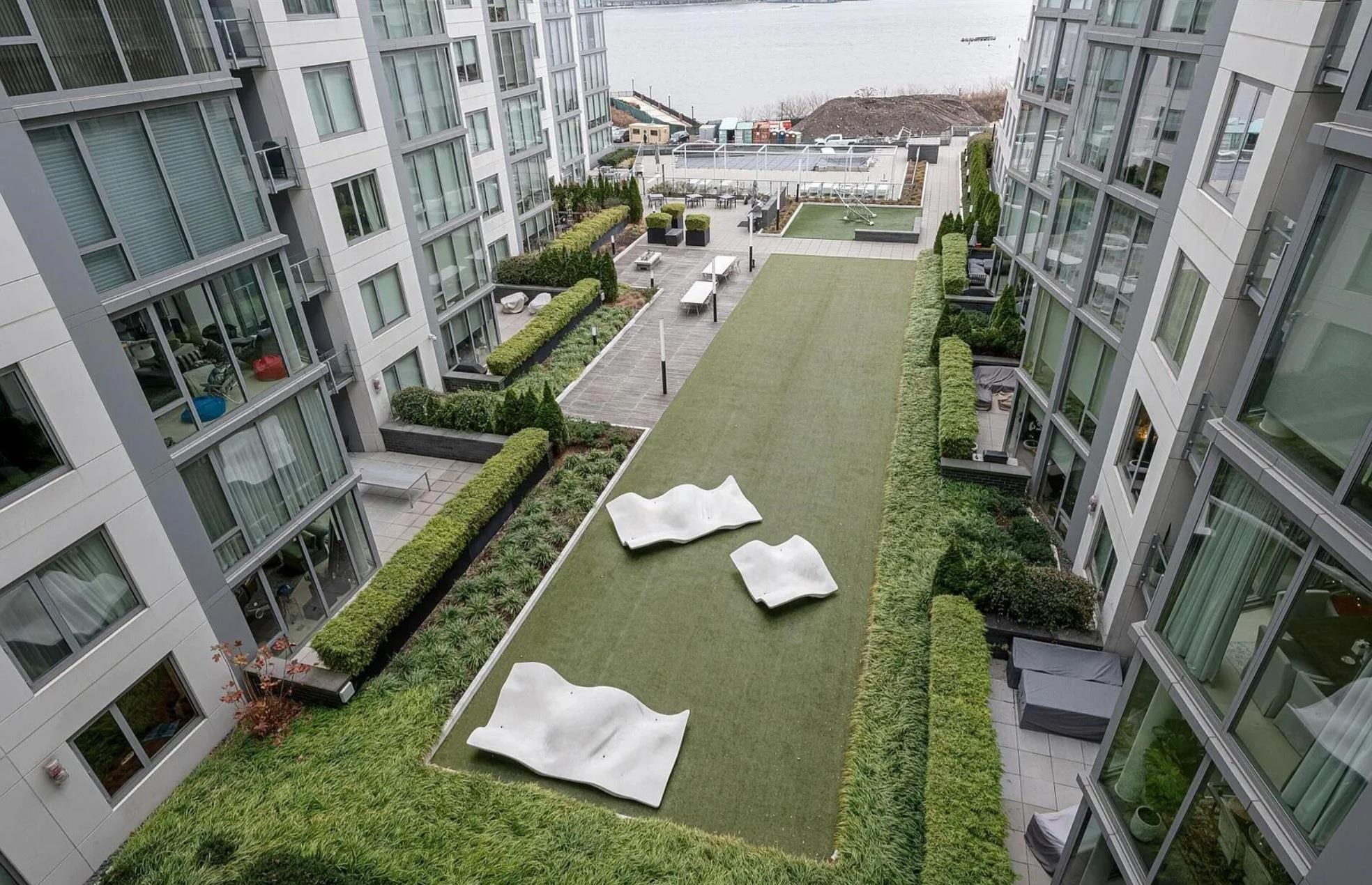 9 AVENUE AT PORT IMPERIAL - Photo 2