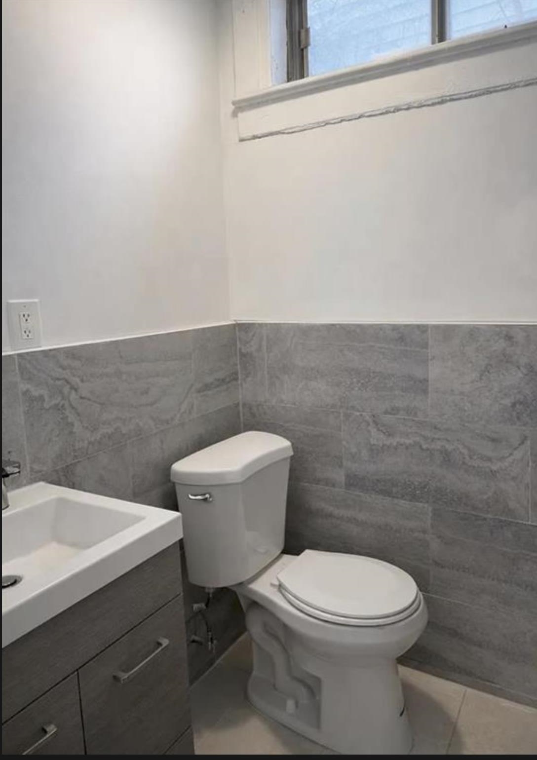 138 BAYVIEW AVE - Photo 5