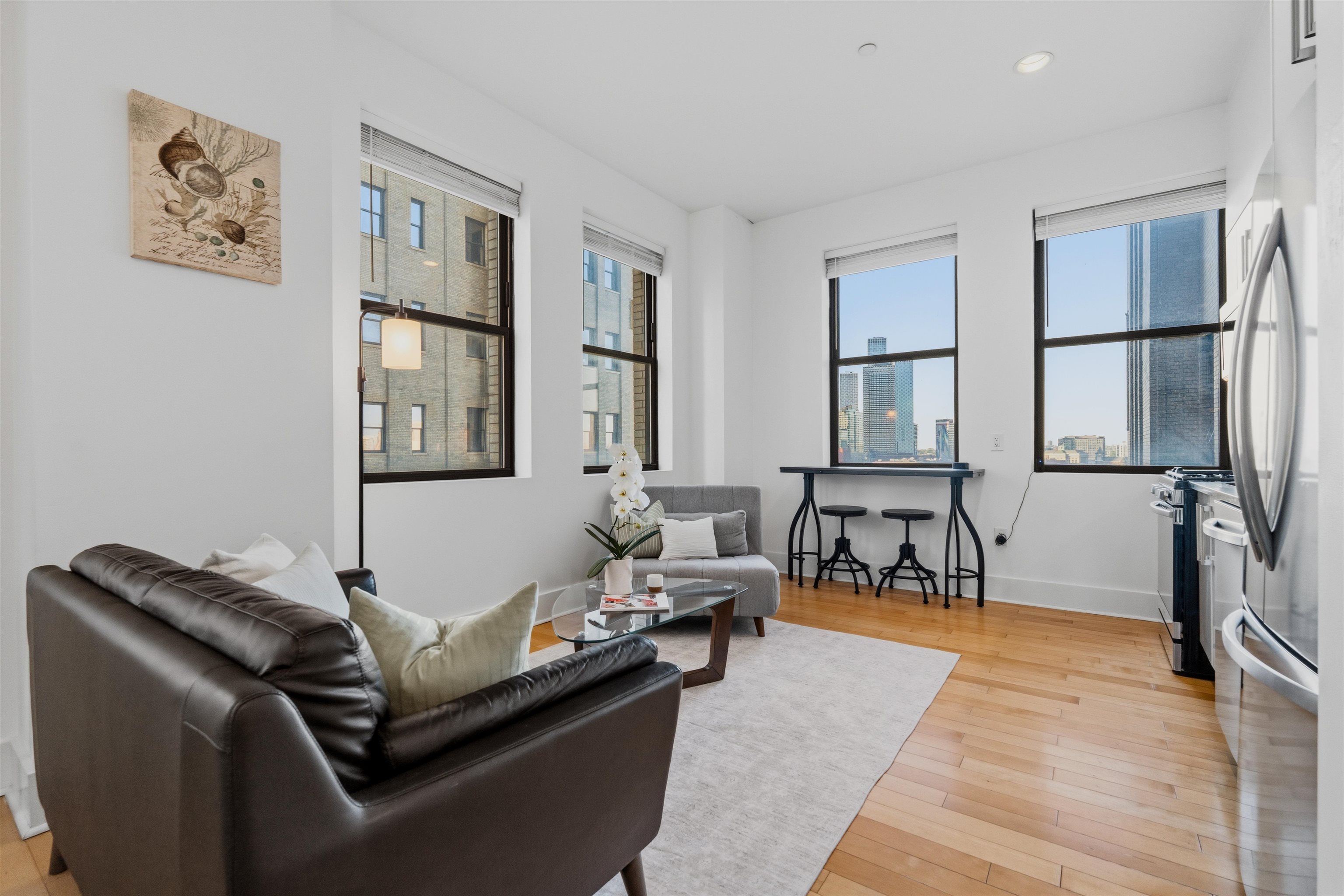 4 BEACON WAY #914