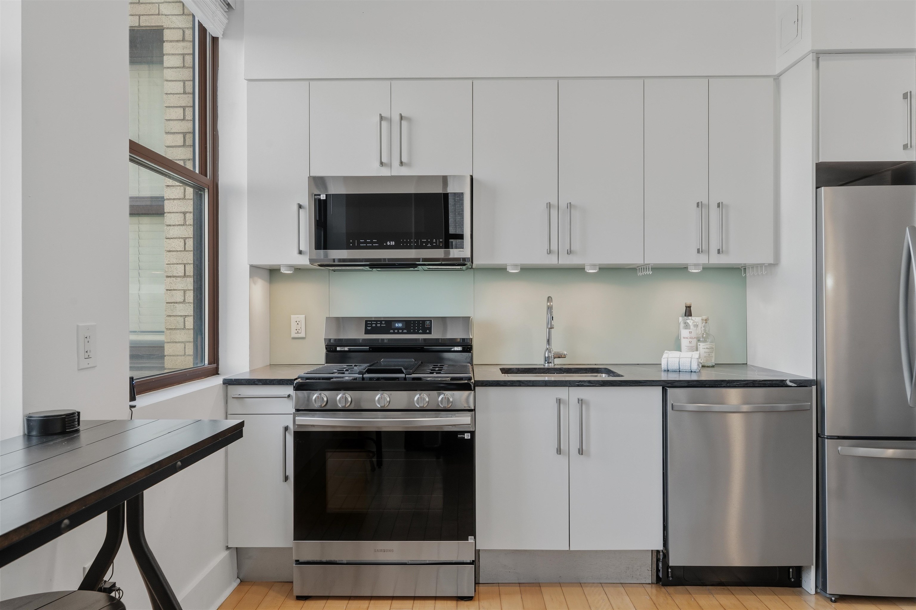 4 BEACON WAY #914
