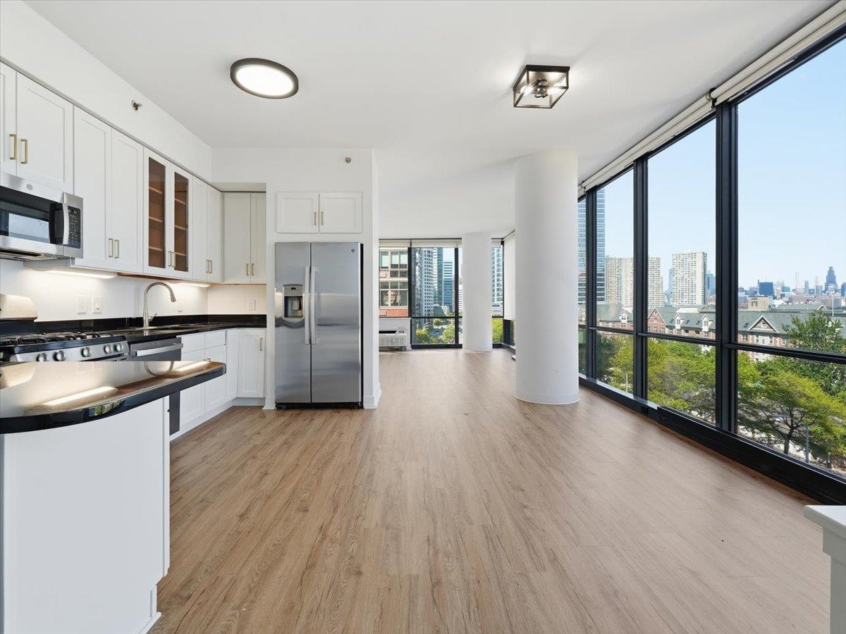 389 WASHINGTON ST #7F