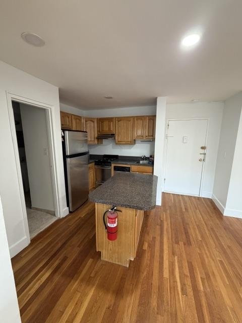 8829 KENNEDY BLVD - Photo 4