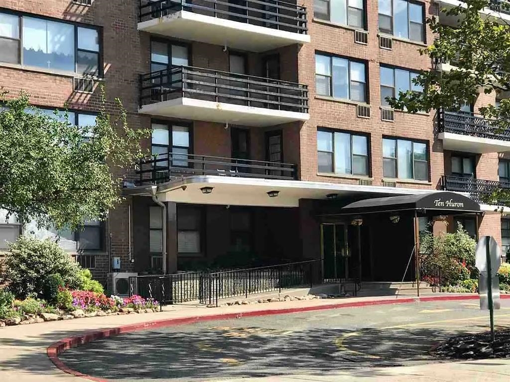 10 HURON AVE #9N