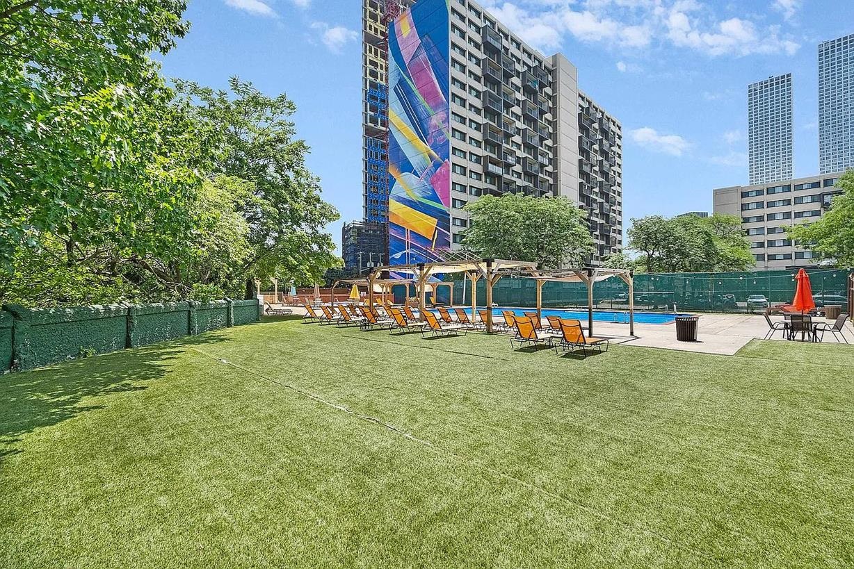 10 HURON AVE #9N