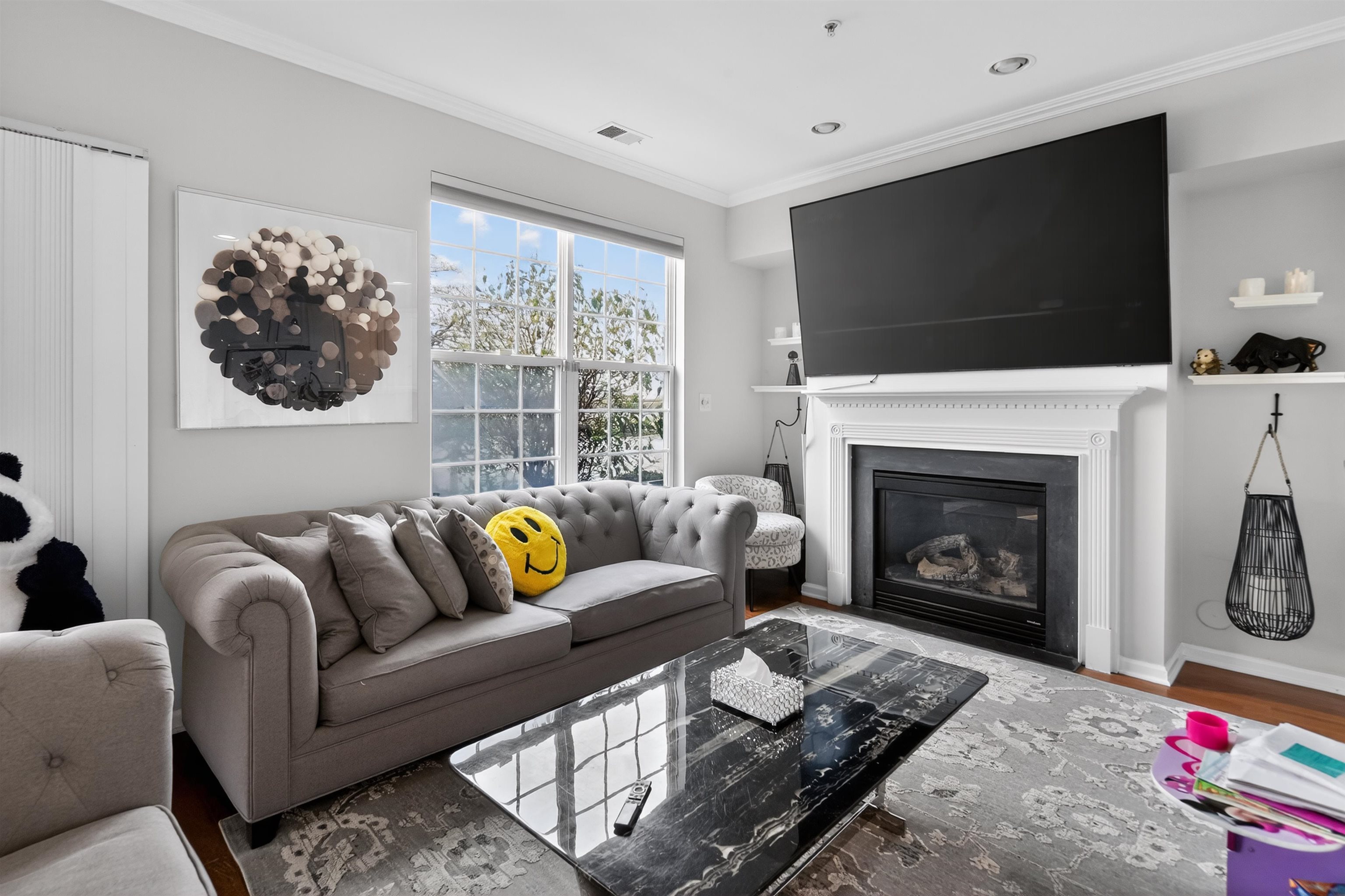 92 LYON CT - Photo 2
