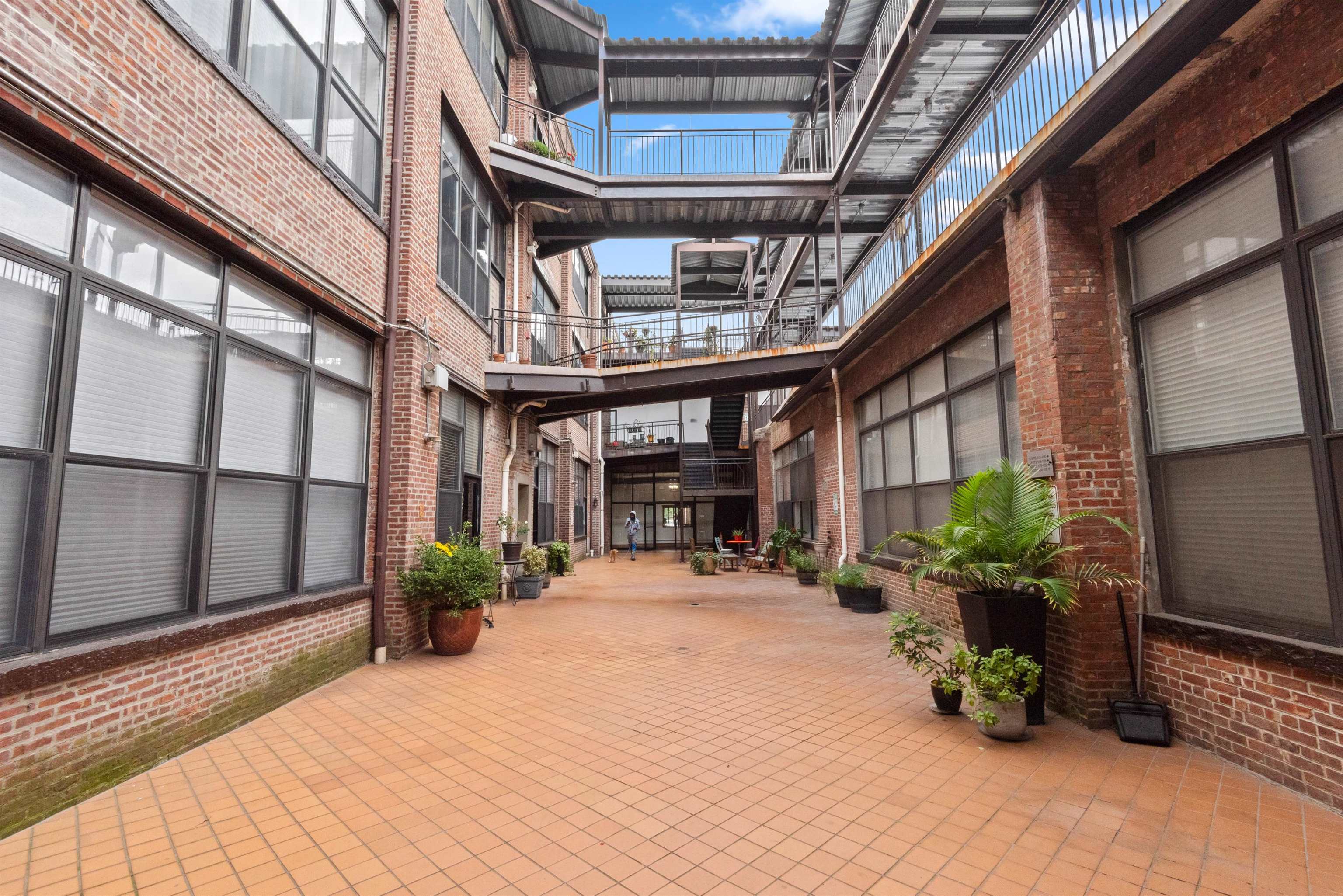 300 COMMUNIPAW AVE #154
