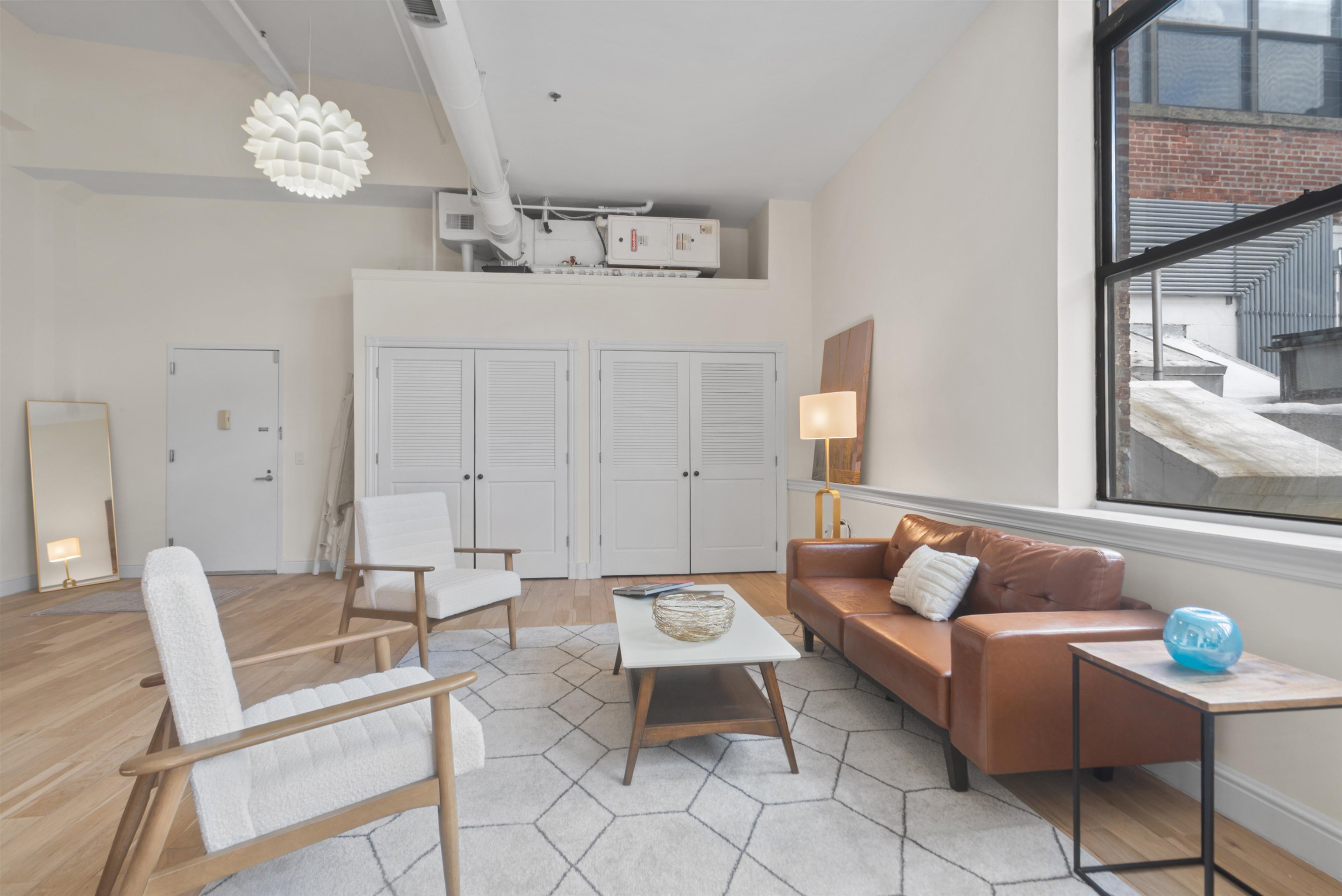 300 COMMUNIPAW AVE - Photo 5