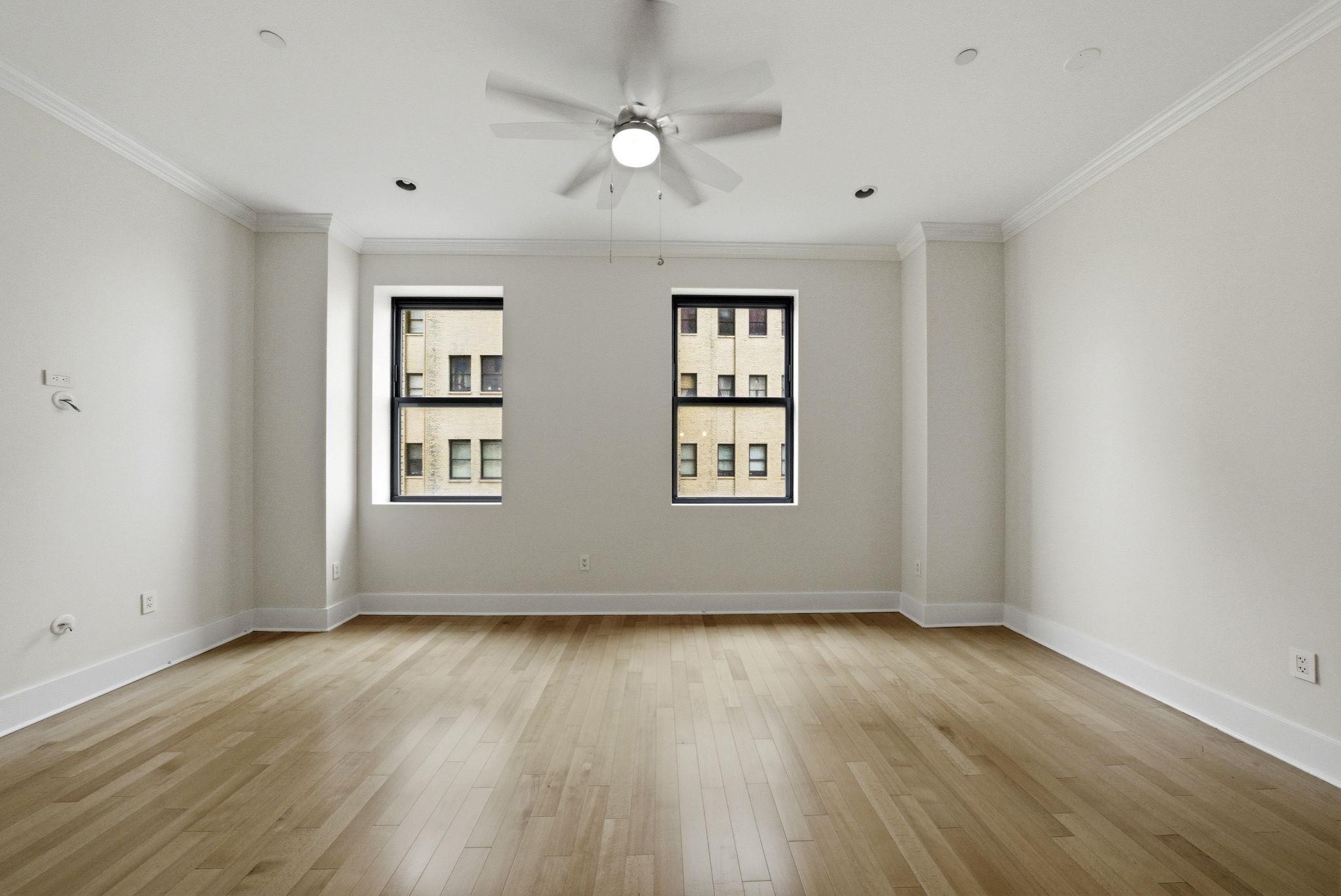 4 BEACON WAY #1404