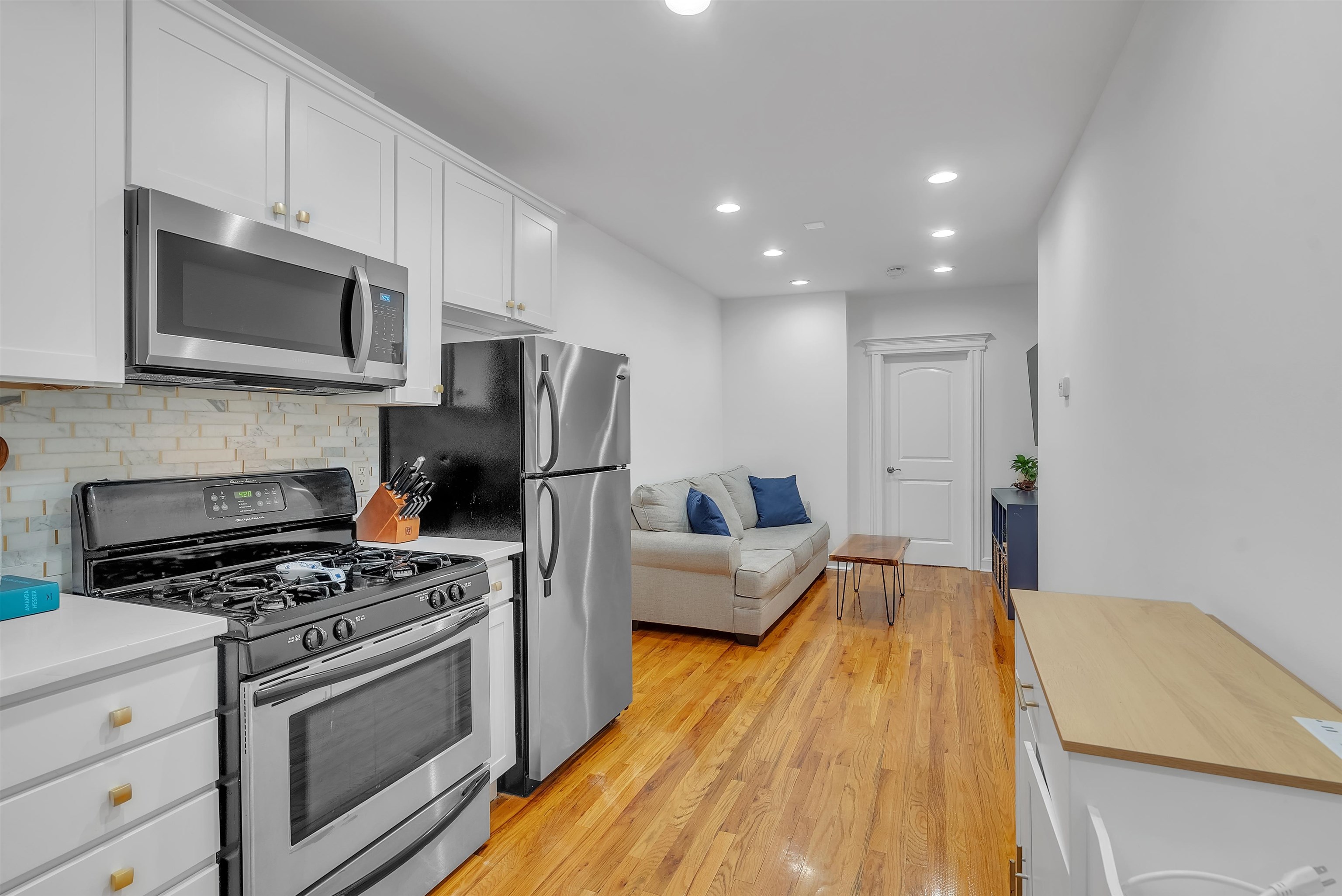 349 7TH ST - Photo 5