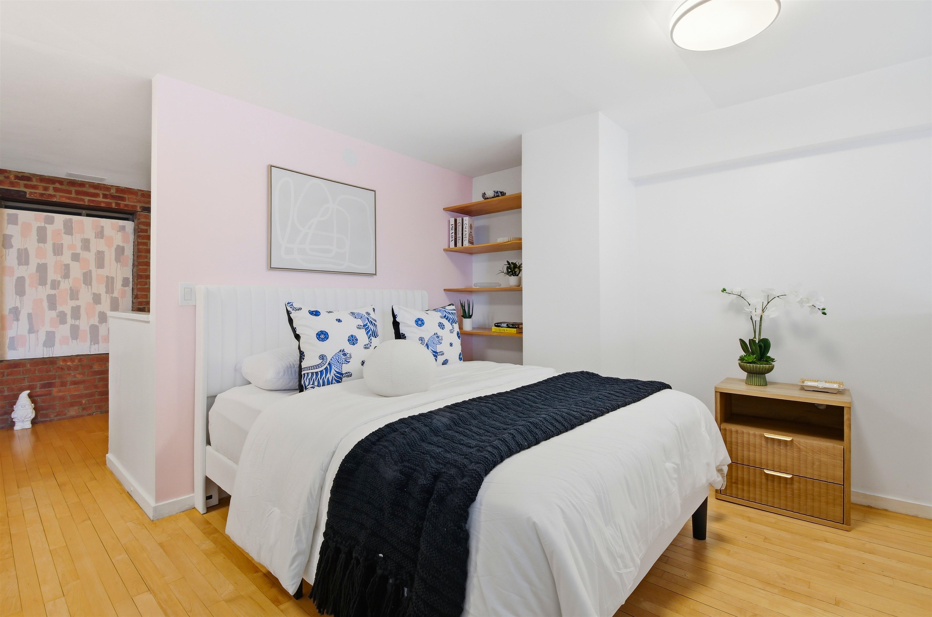 1 GREENE ST #305X