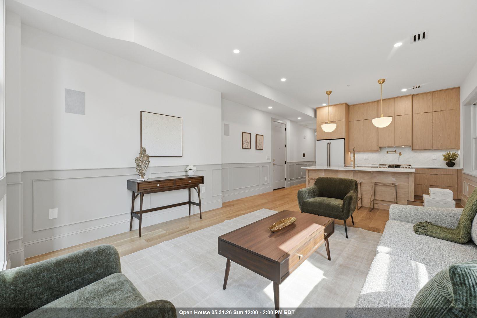 206 SHERMAN AVE - Photo 1