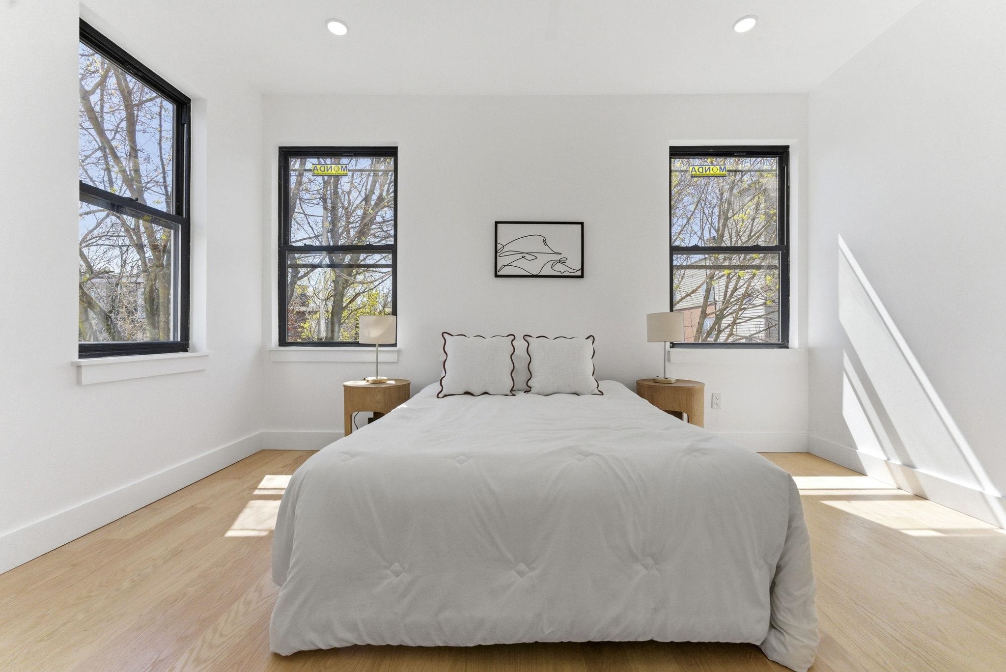 113 OAK ST - Photo 4