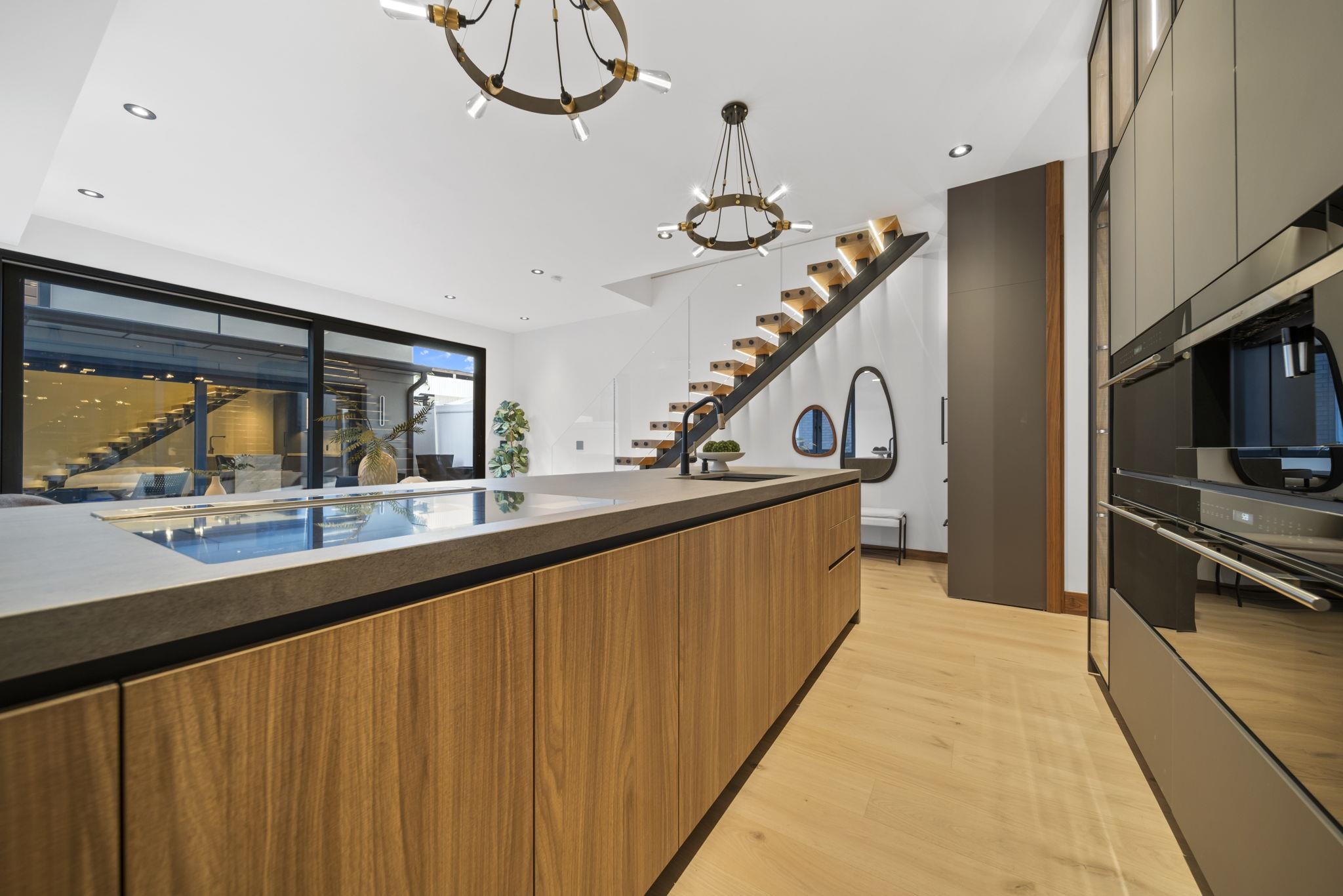 91 HANCOCK AVE - Photo 5