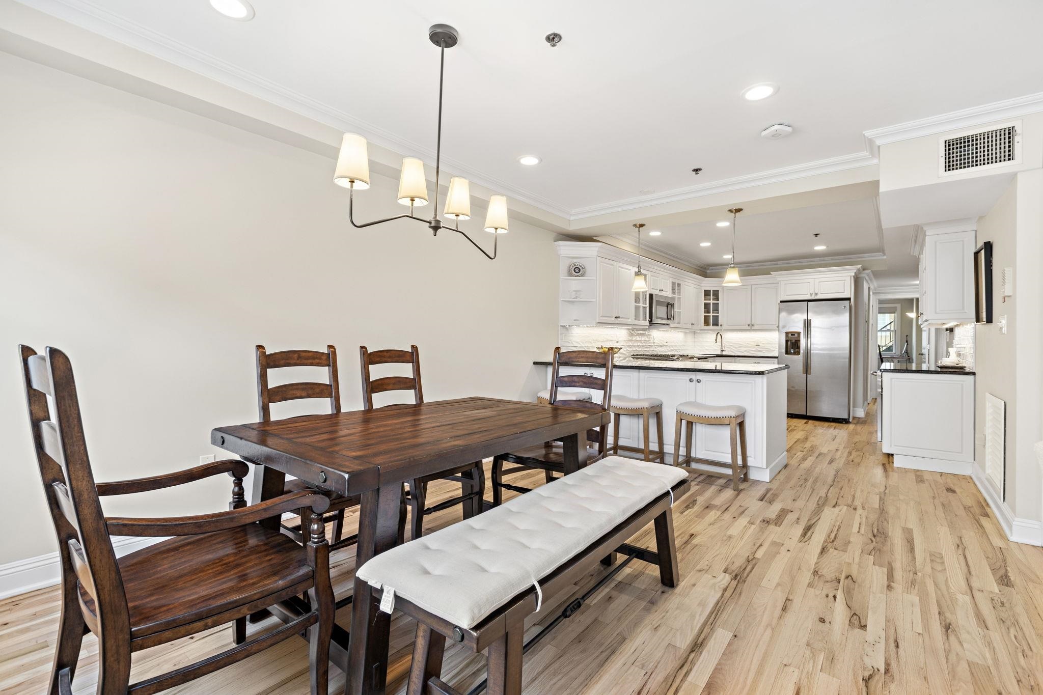 225 CLINTON ST - Photo 4