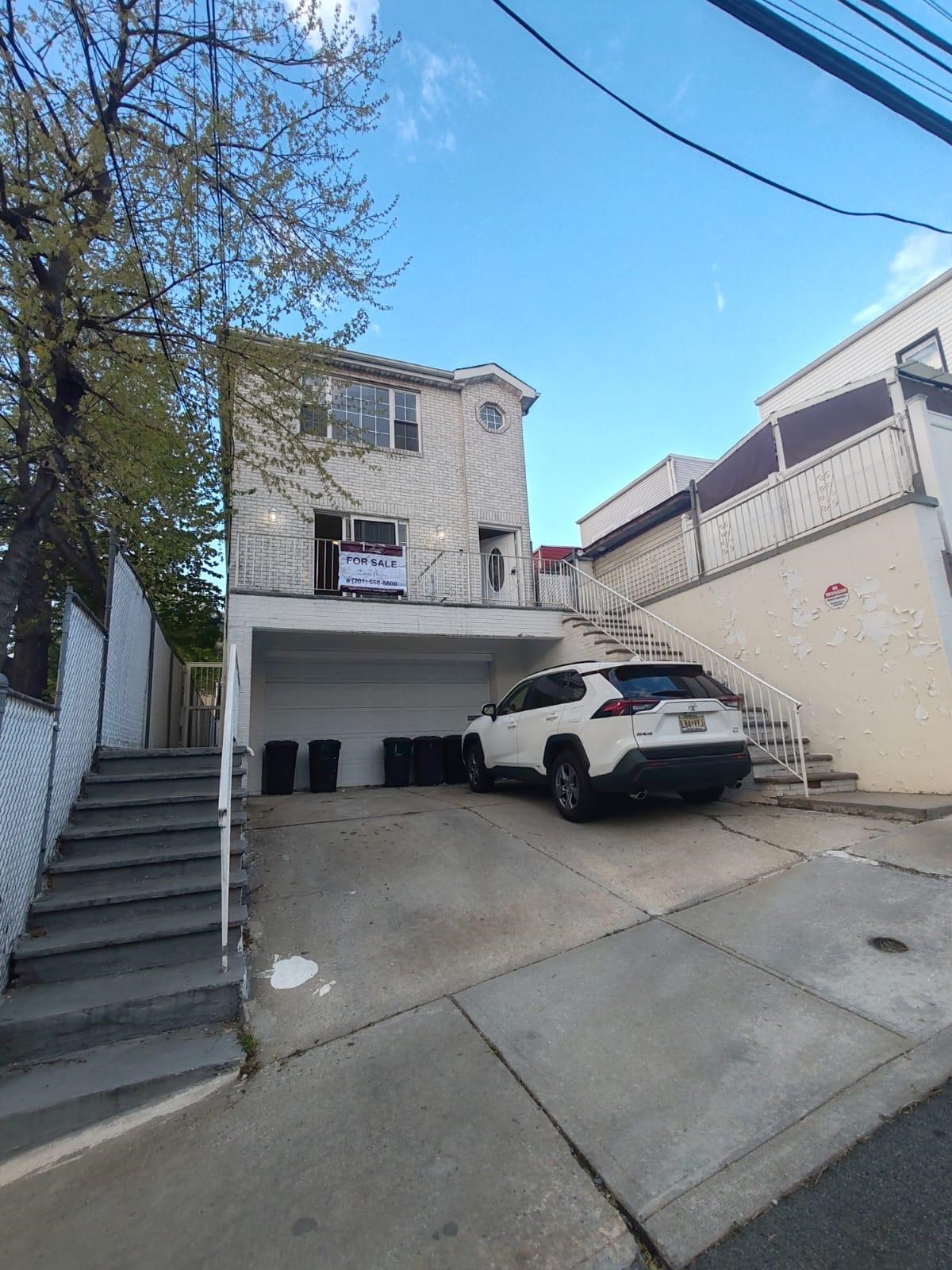 1406 86TH ST - Photo 1