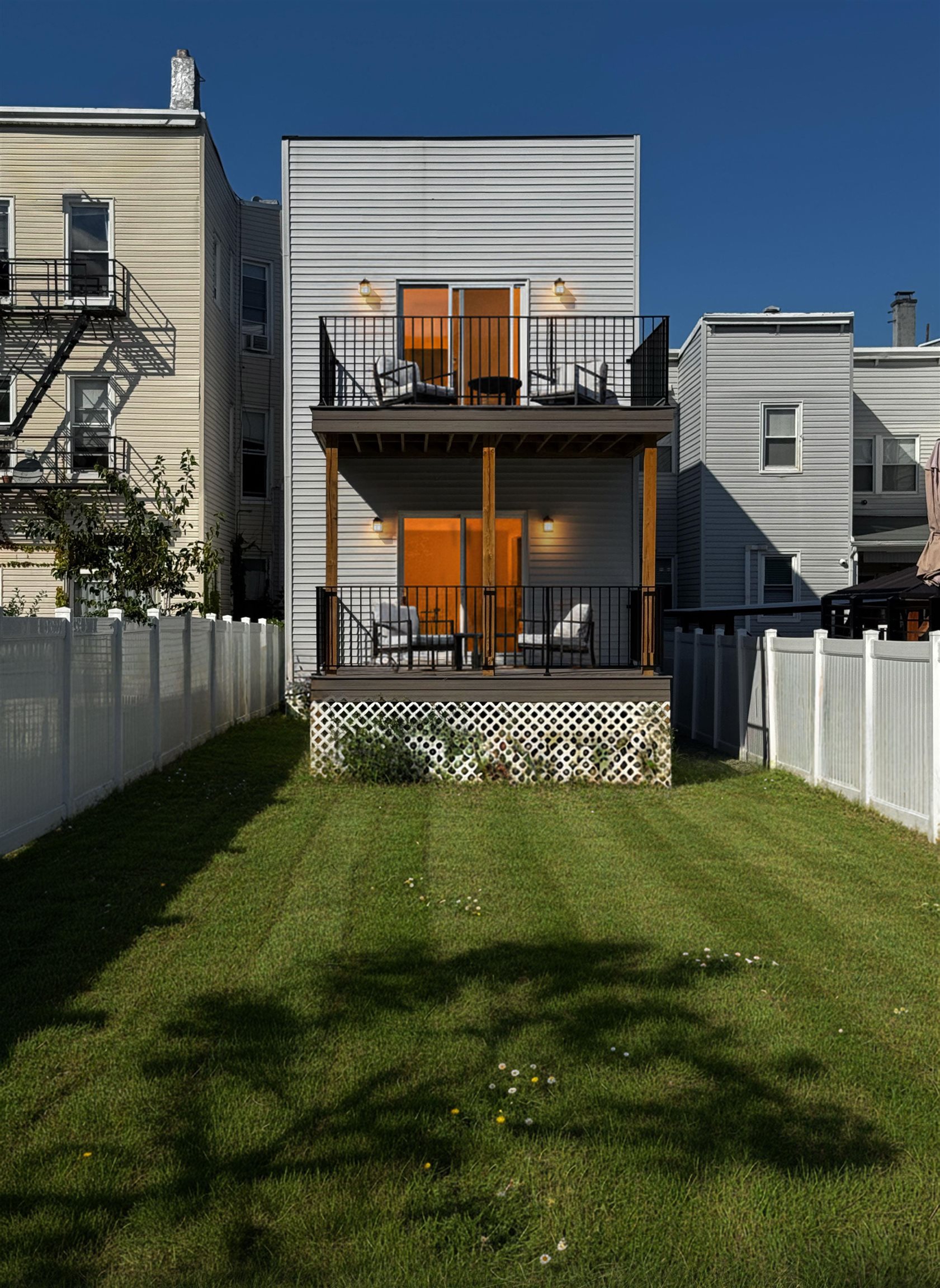 29 CARLTON AVE - Photo 4