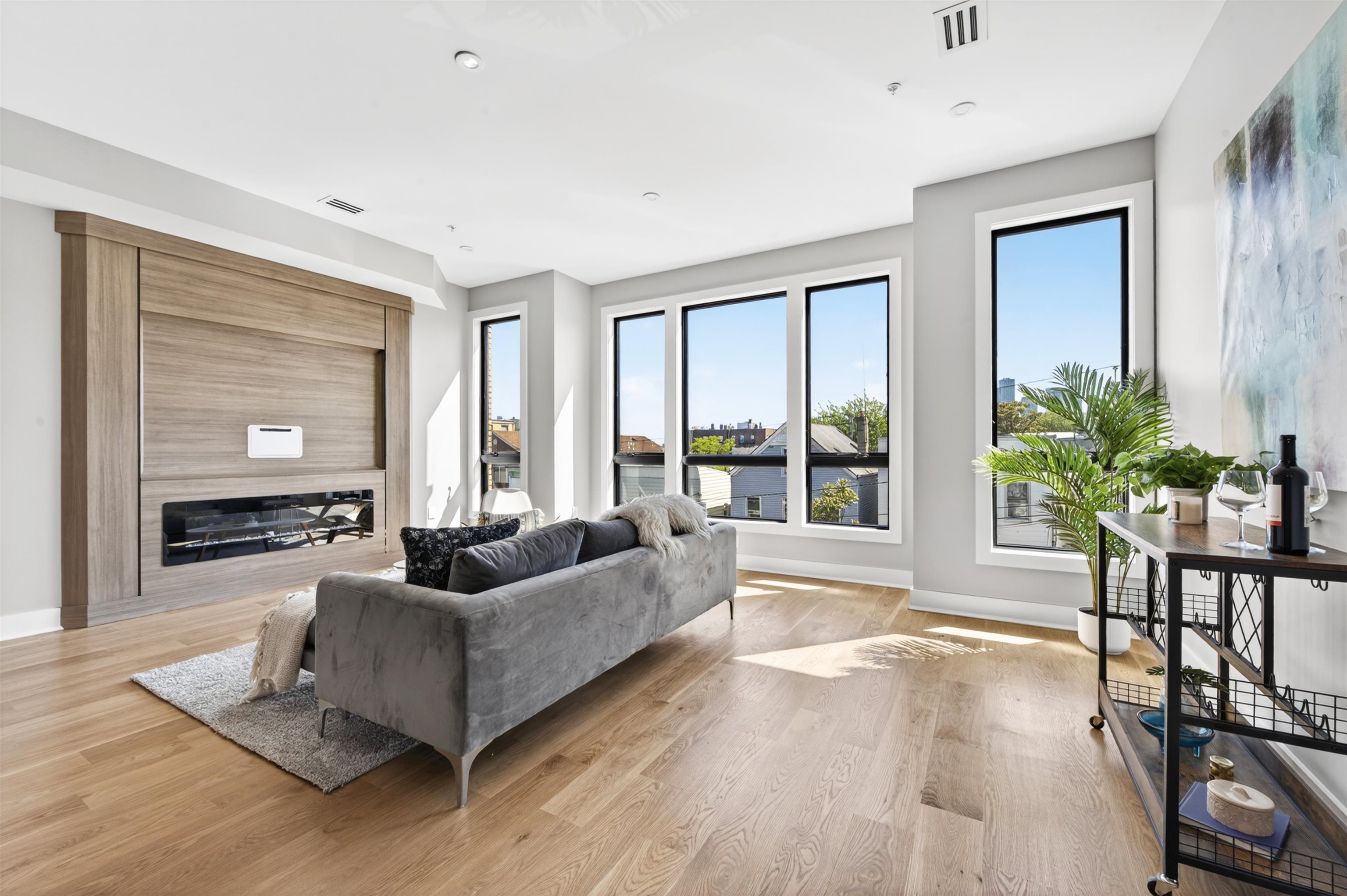 172 GRIFFITH ST - Photo 5