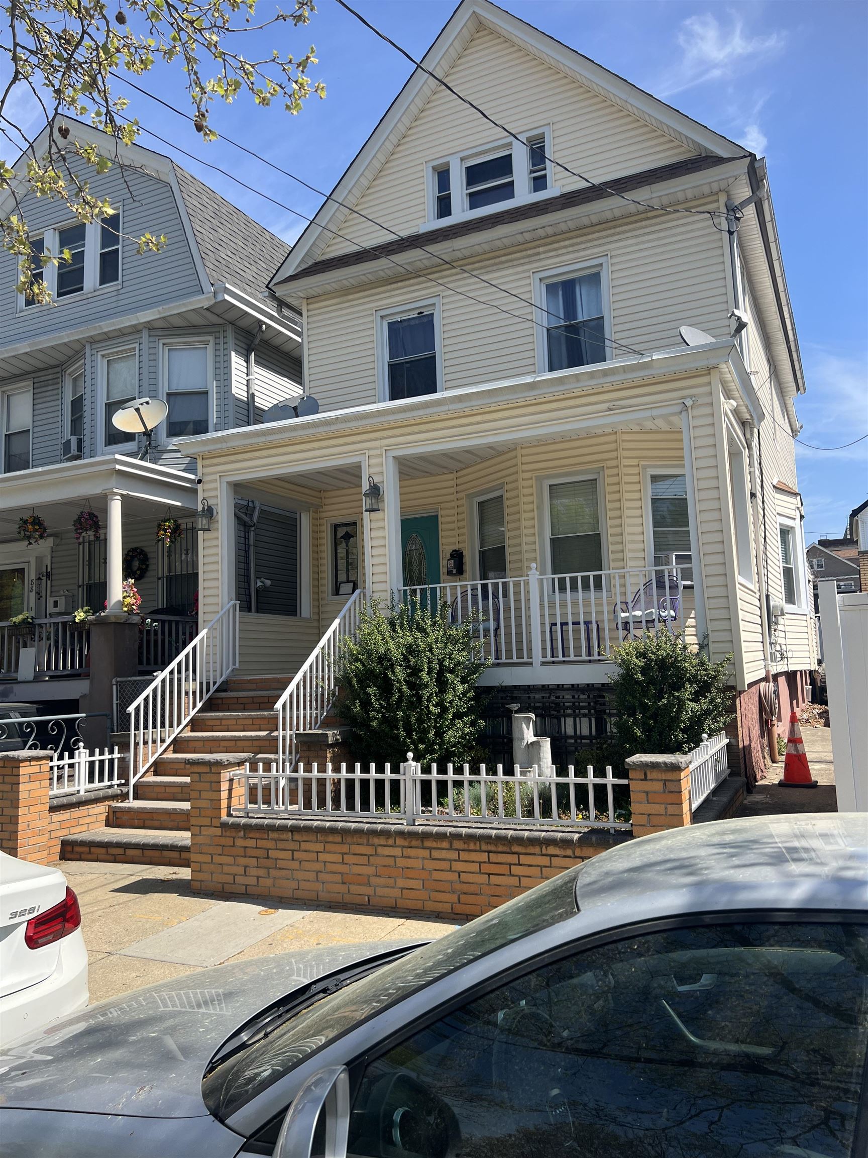 86 BARTHOLDI AVE