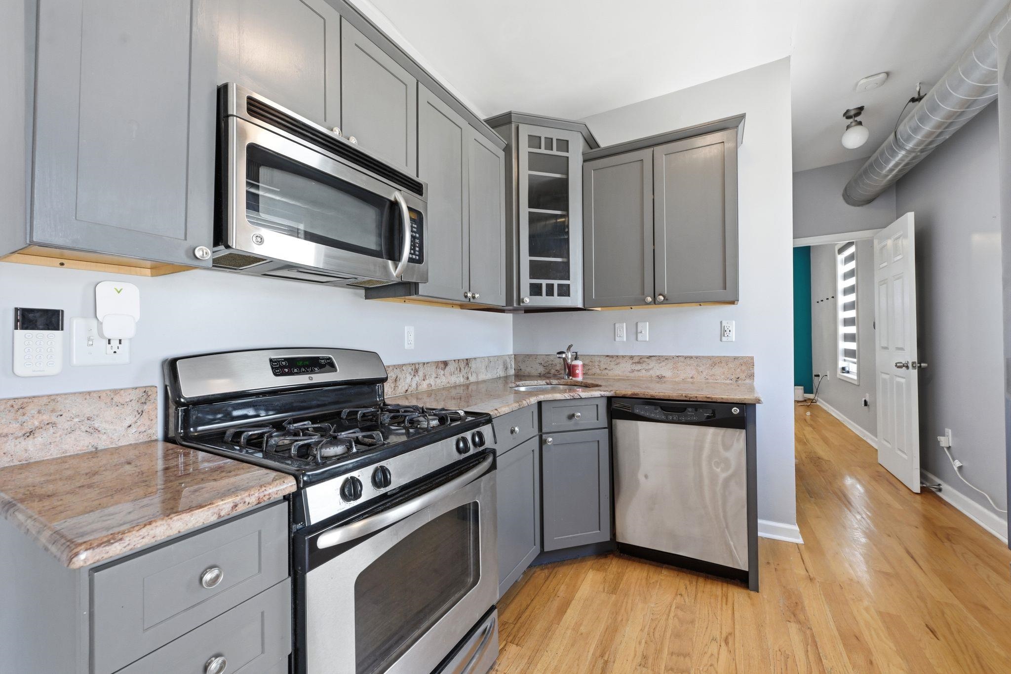 83 MAPLE ST - Photo 3