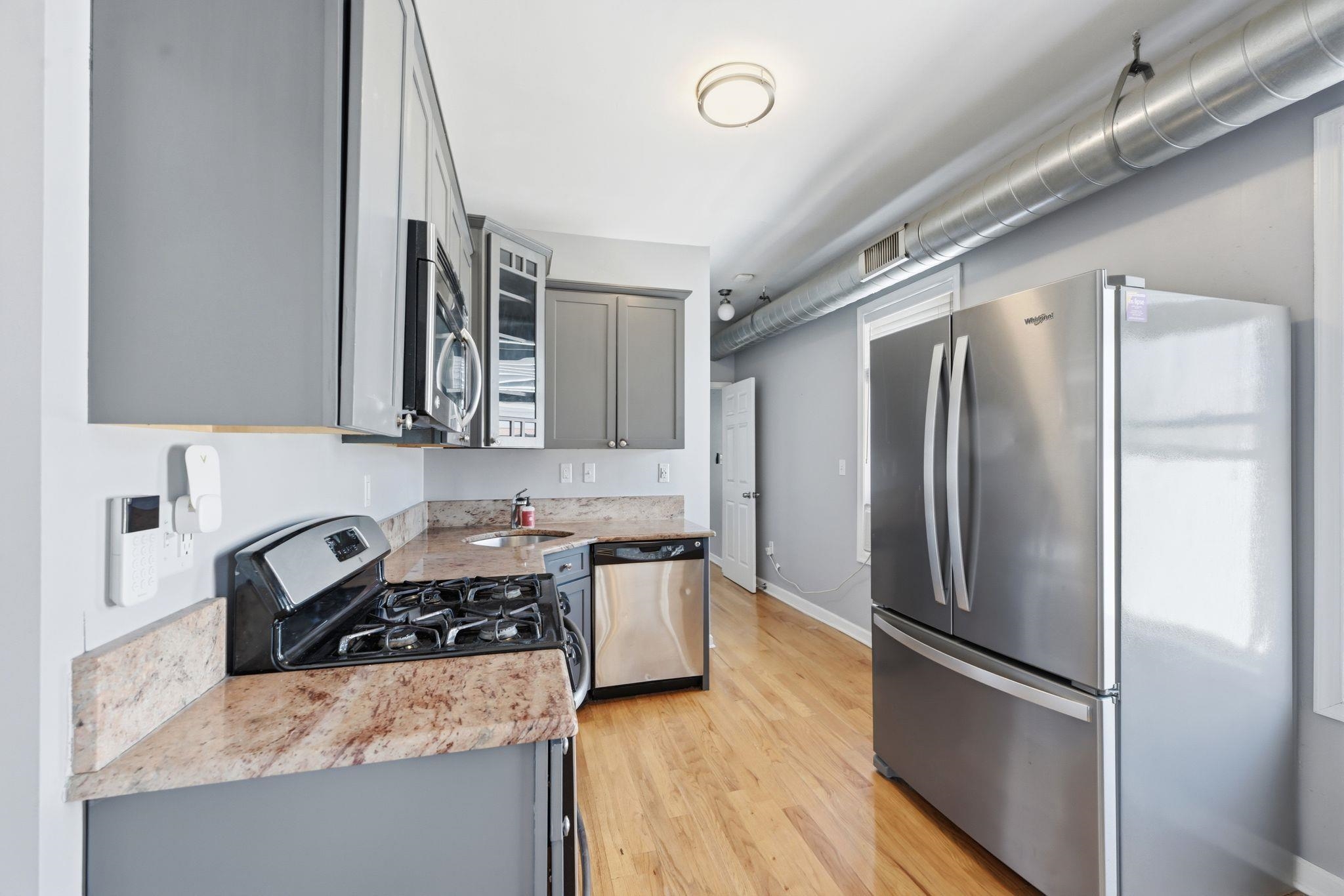83 MAPLE ST - Photo 4