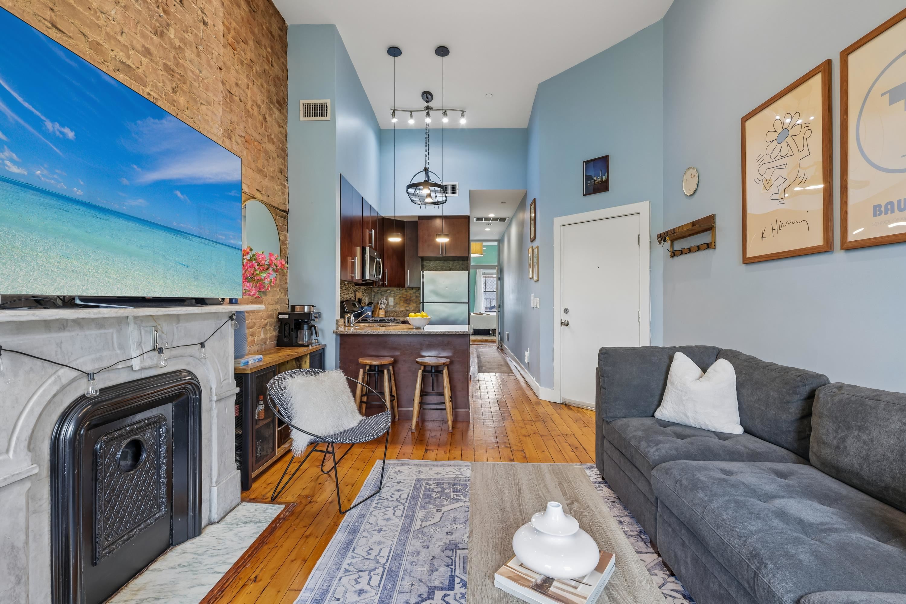 229 3RD ST - Photo 4